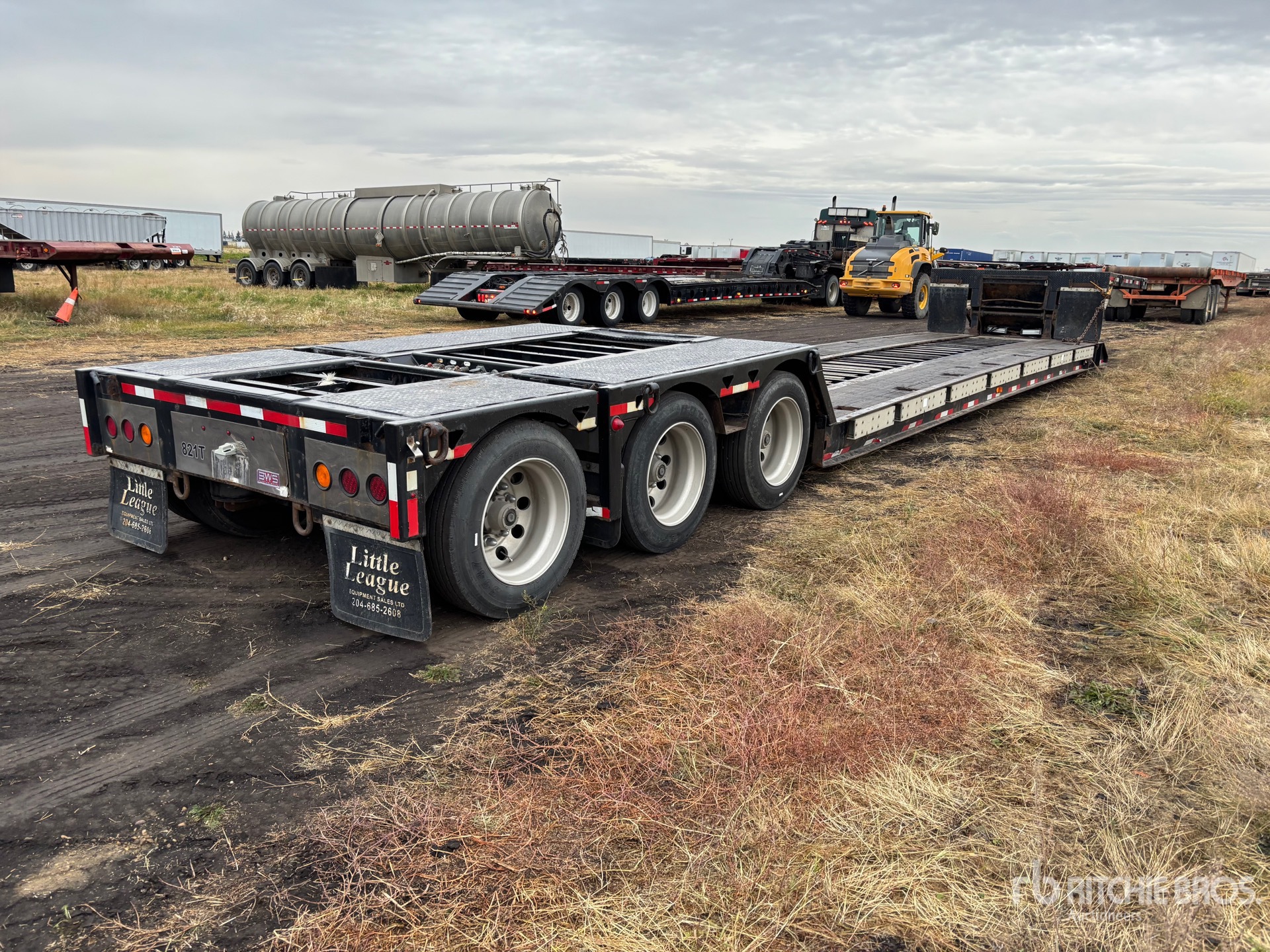 2015 BWS 35 TON T/A REMOVABLE GOOSENECK