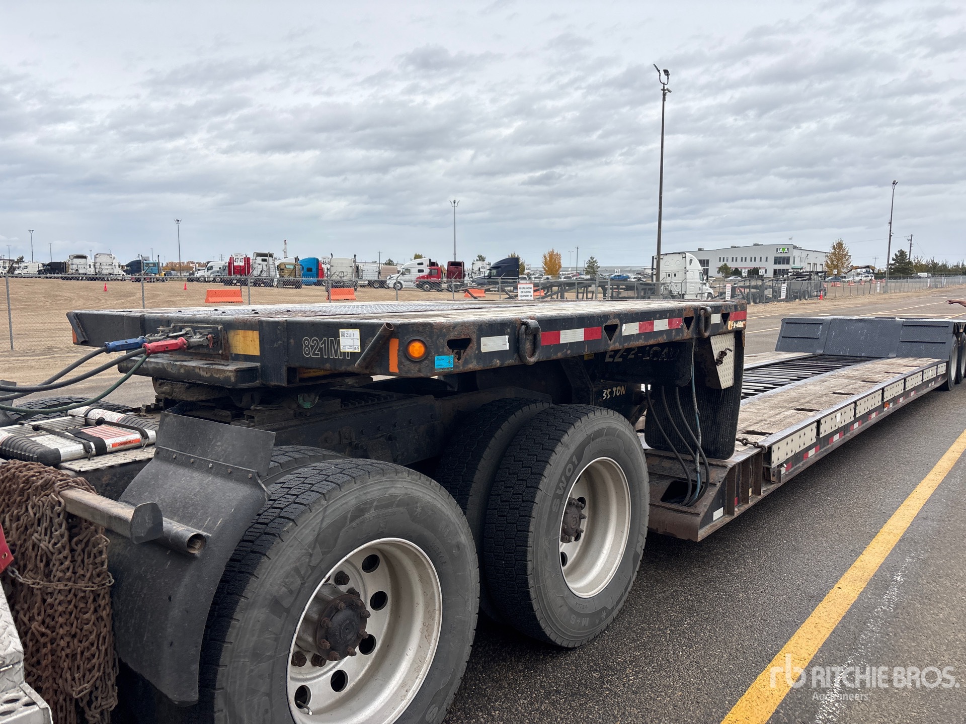 2015 BWS 35 TON T/A REMOVABLE GOOSENECK