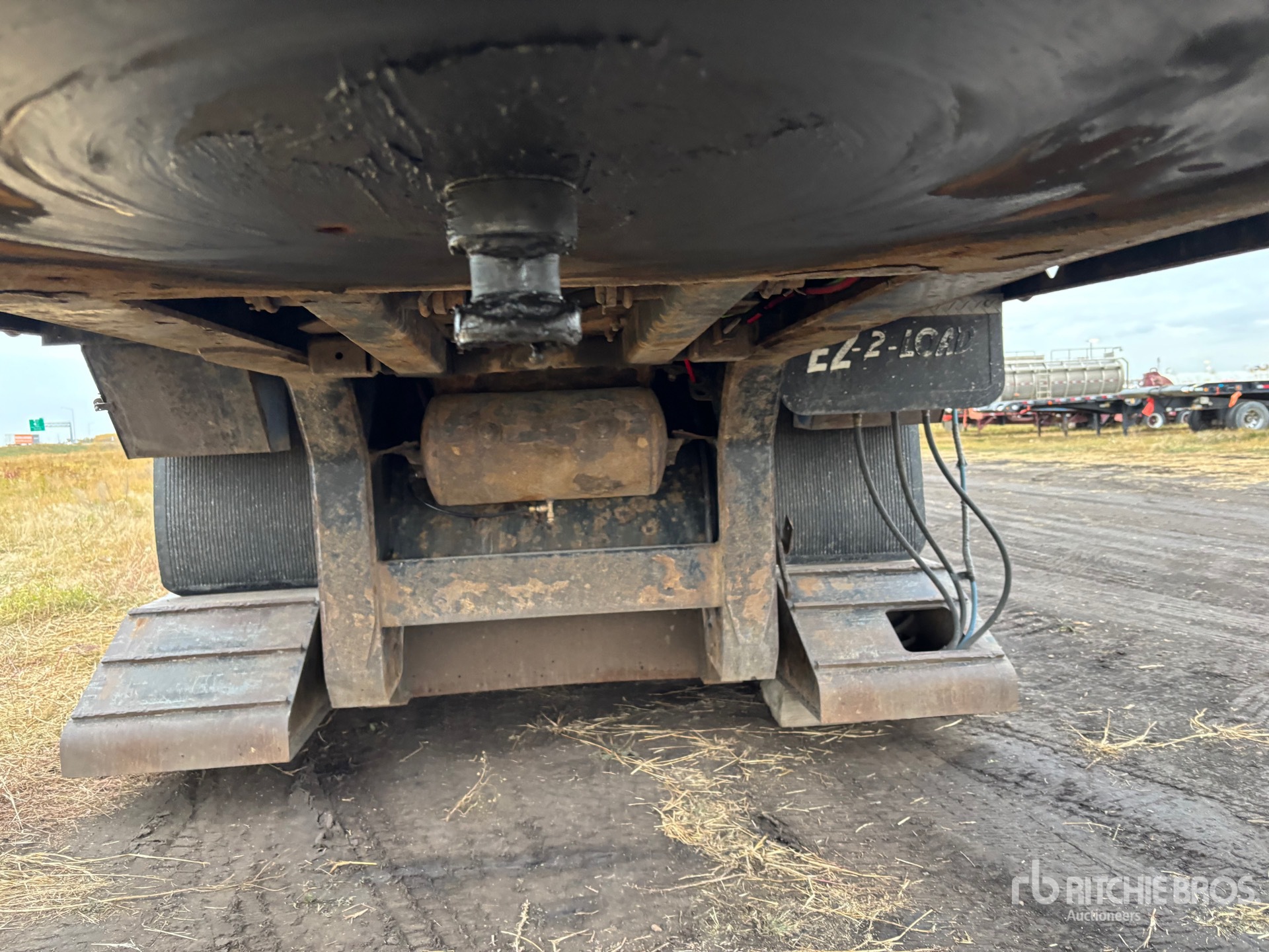 2015 BWS 35 TON T/A REMOVABLE GOOSENECK