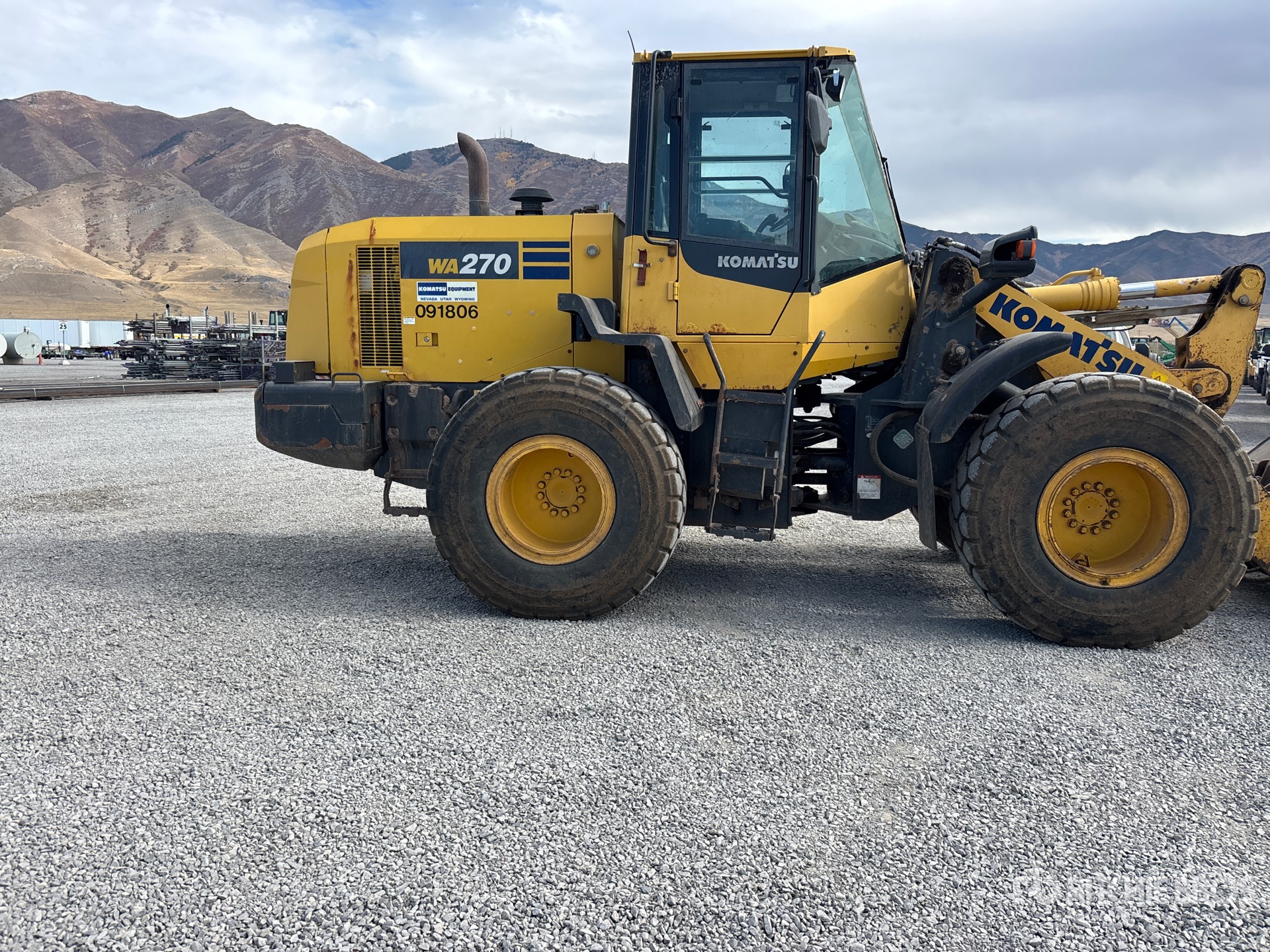 2016 Komatsu WA270-7