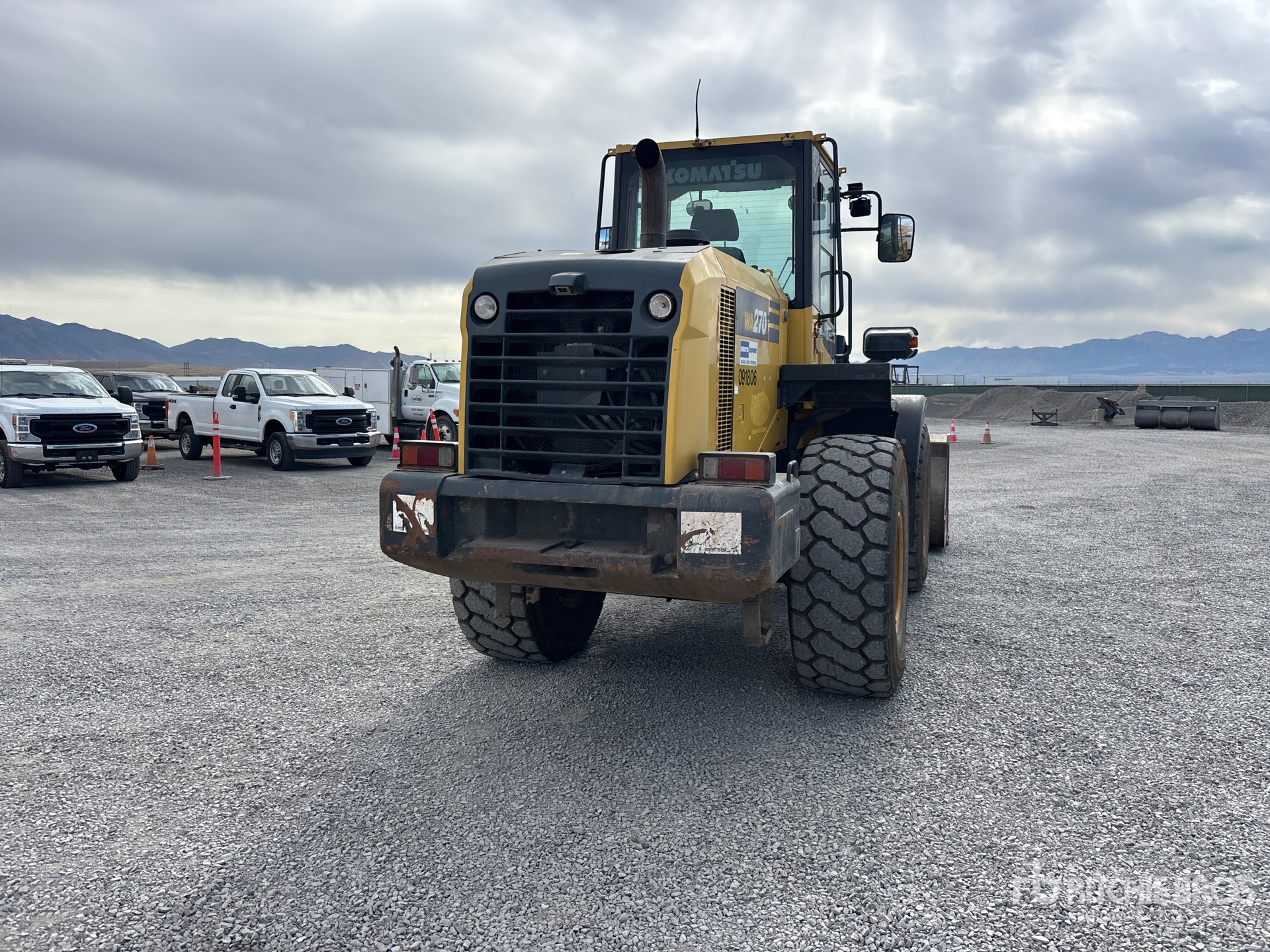 2016 Komatsu WA270-7