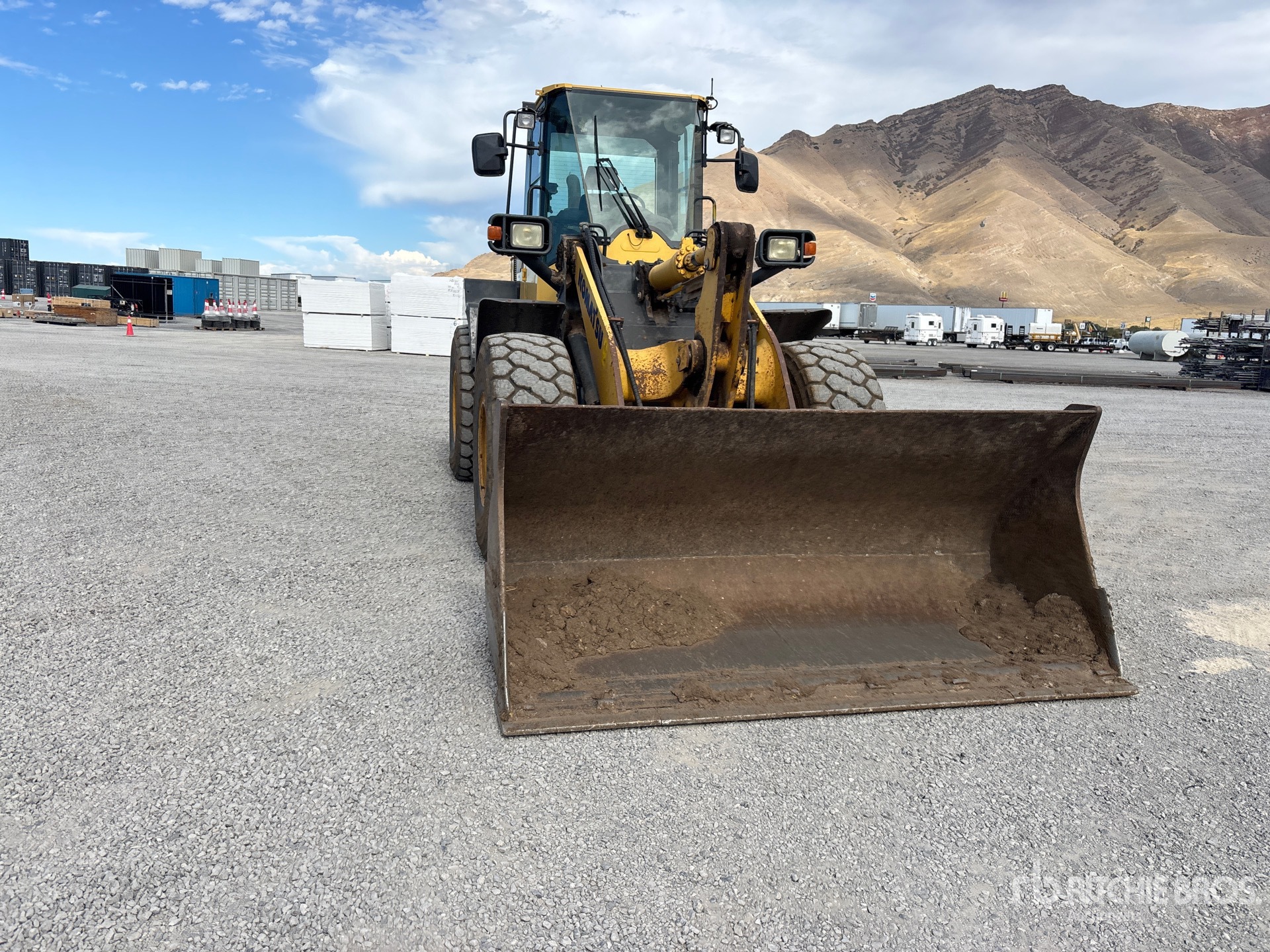 2016 Komatsu WA270-7