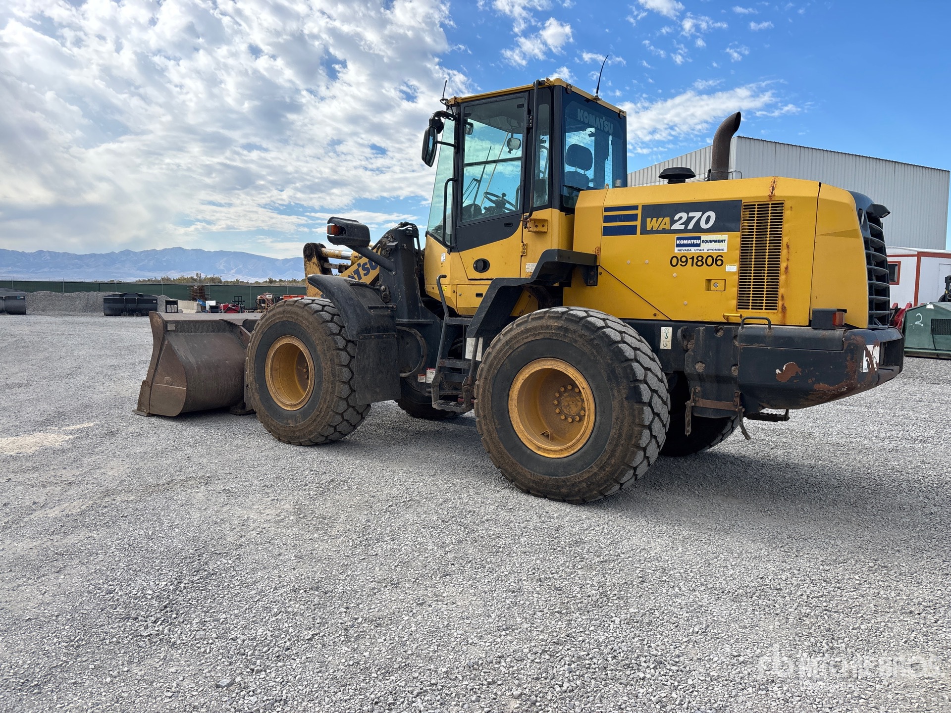 2016 Komatsu WA270-7