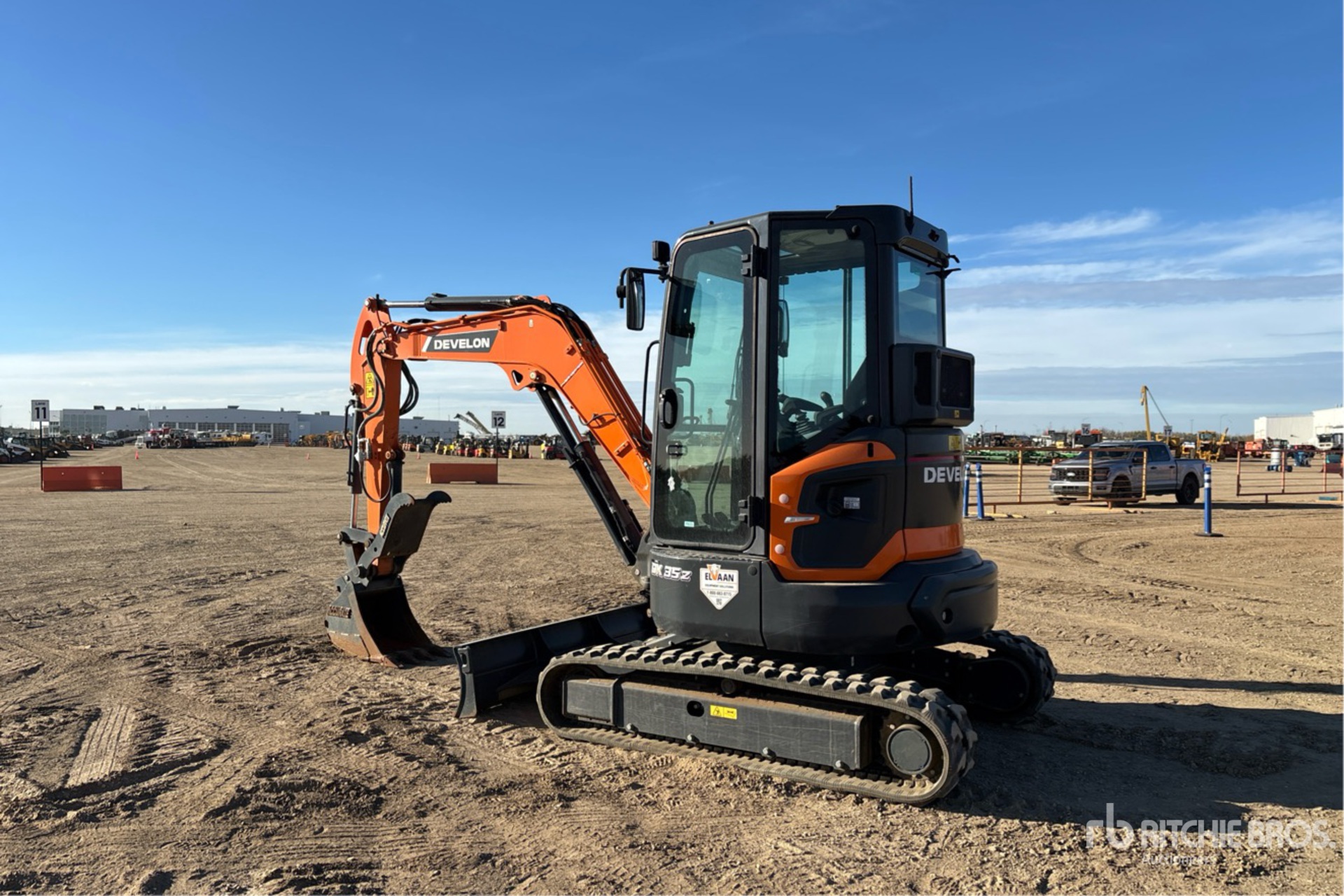 2023 Develon DX35Z-7