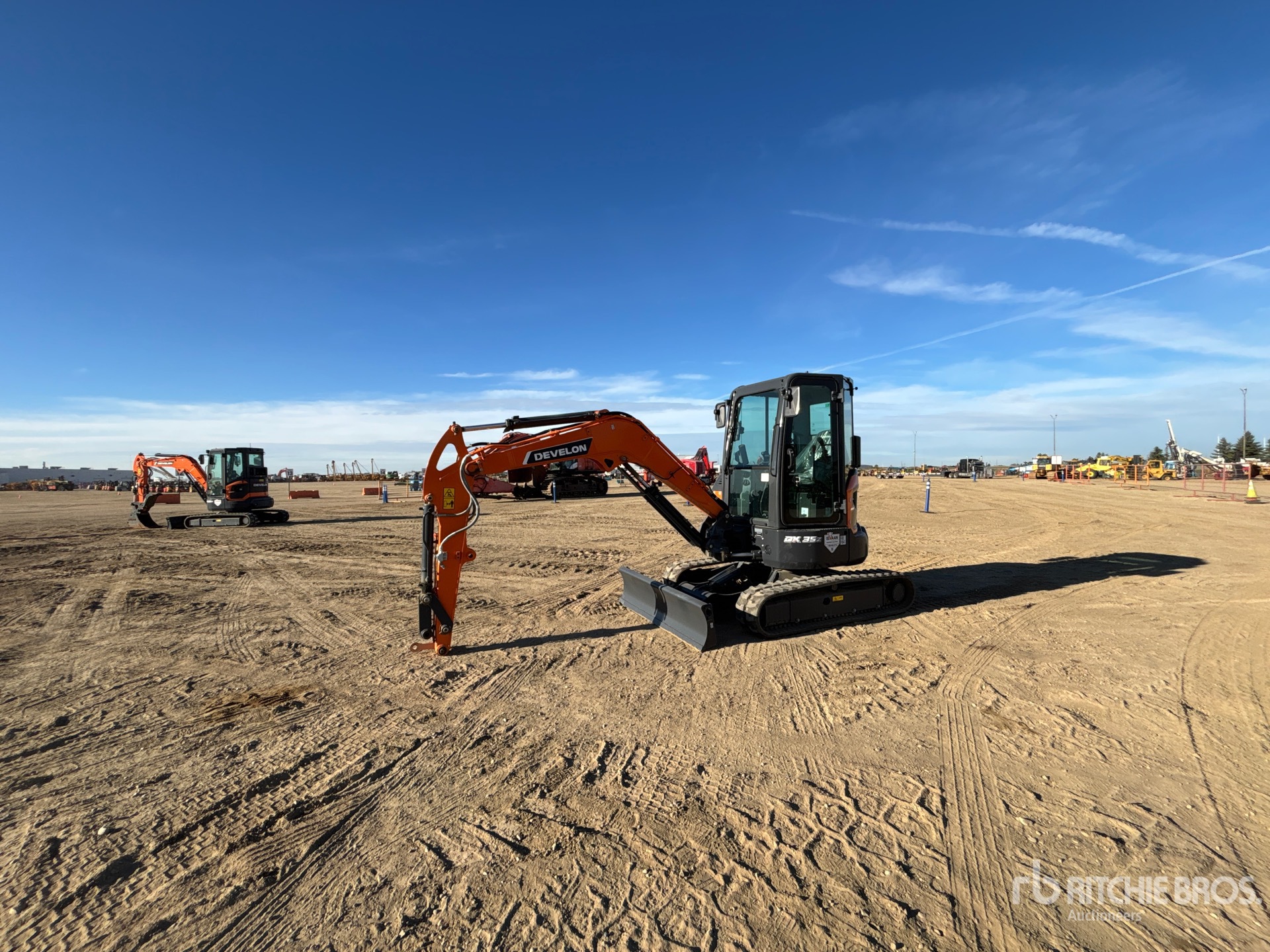 2024 Develon DX35Z-7
