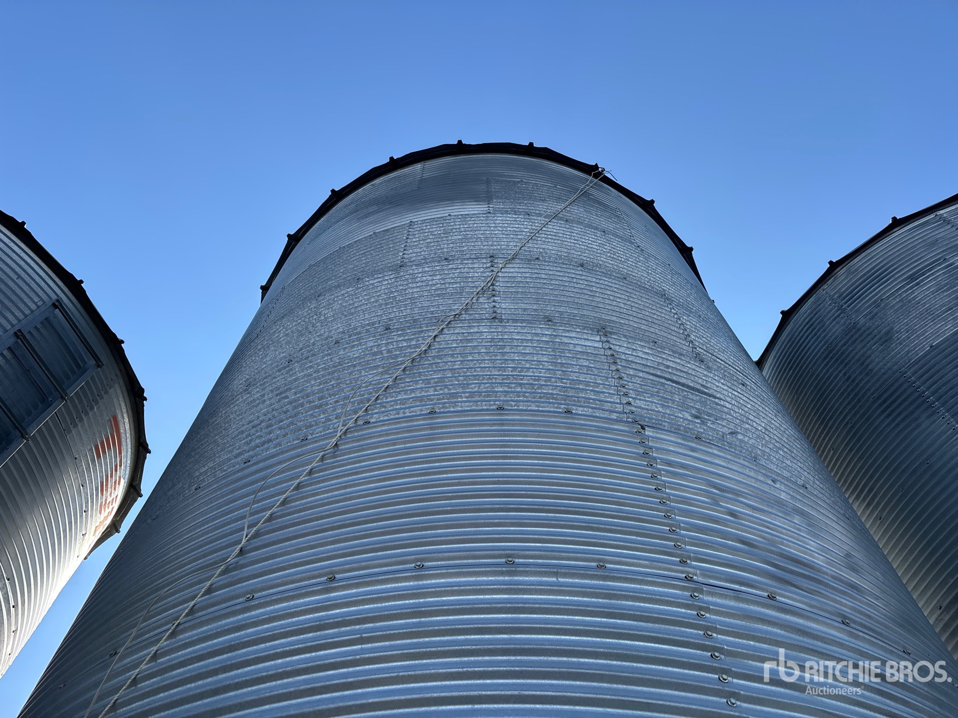 Westeel +/- 2000 BU 7 RING HOPPER