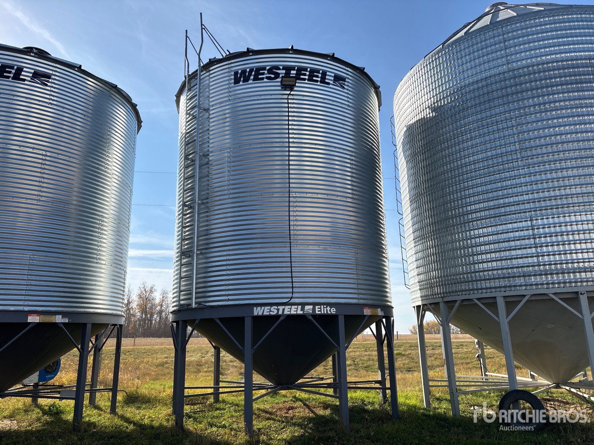 Photo of 2015 Westeel 1805