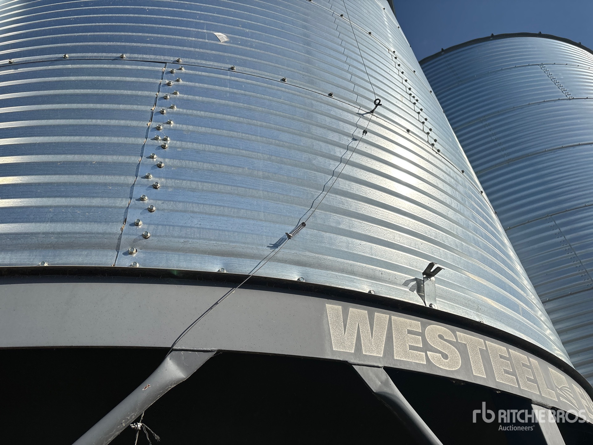 2015 Westeel 1805