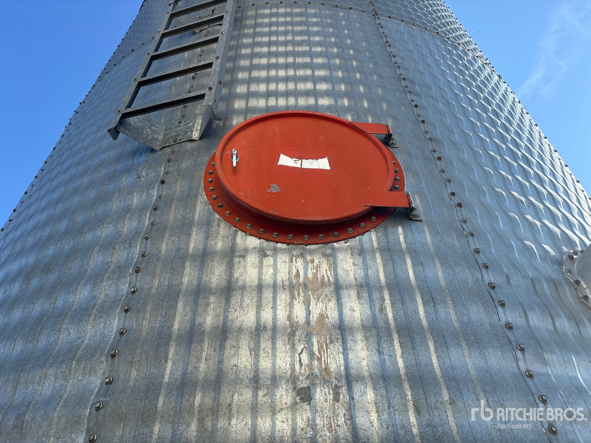 Westeel +/- 2700 BU 2 RING HOPPER