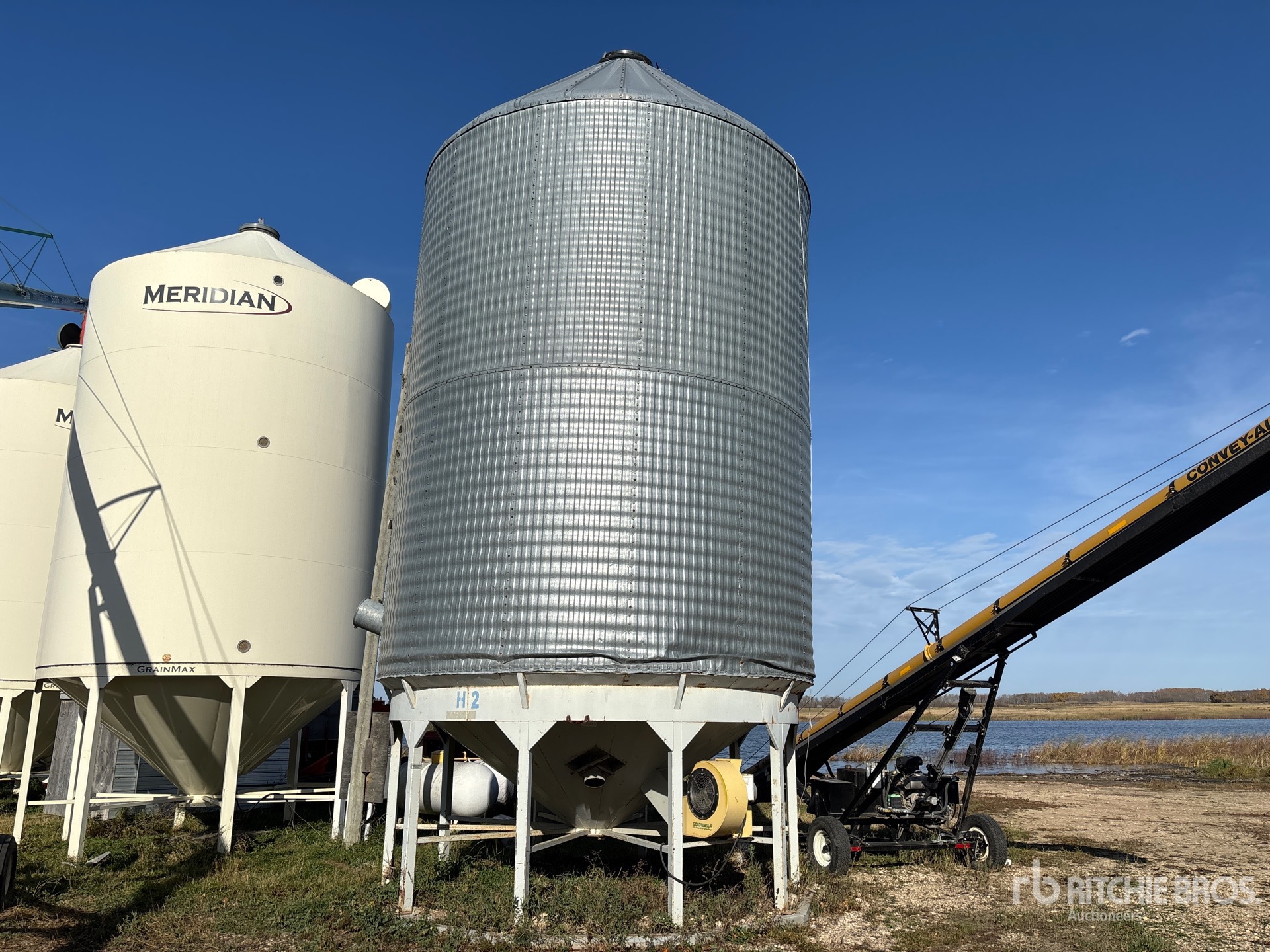 Photo of Westeel +/- 2700 bu 2 Ring Hopper