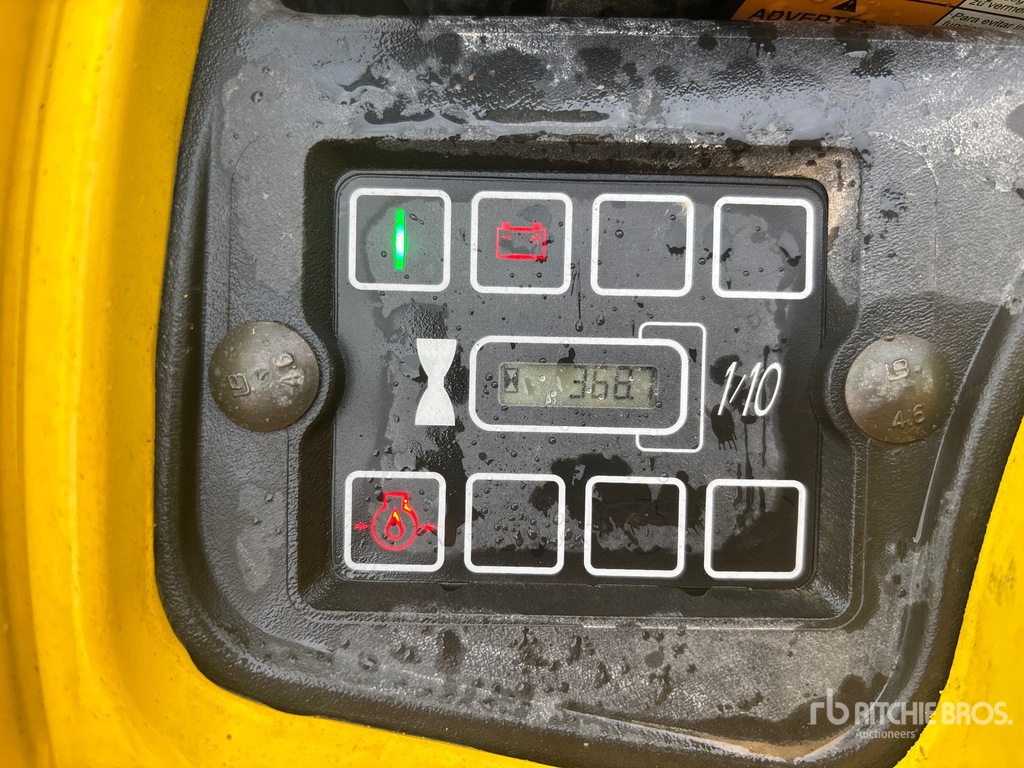 General Appearance with Hour Meter / Odometer