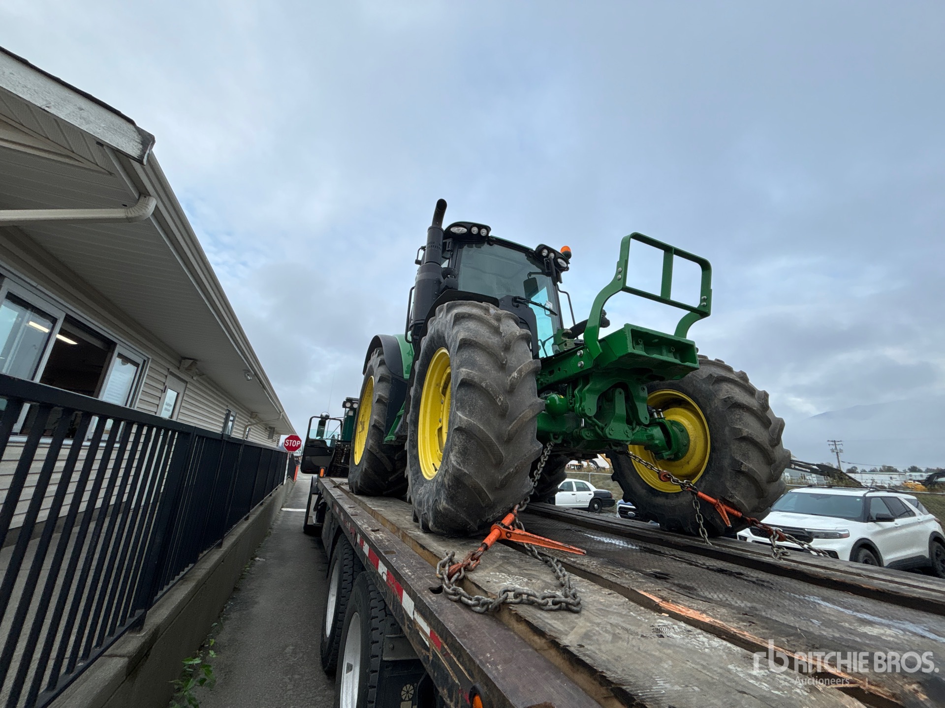 2020 John Deere 6120