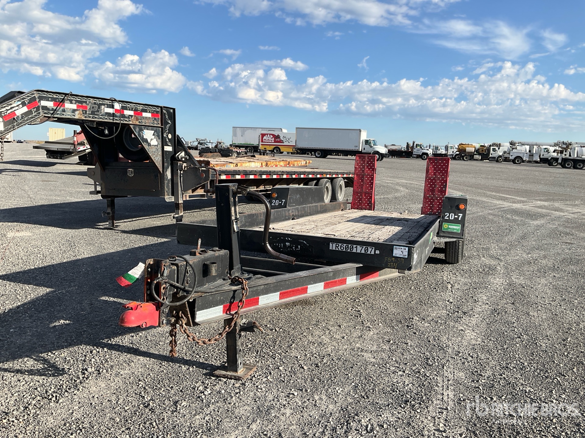 2005 Towmaster T-12P