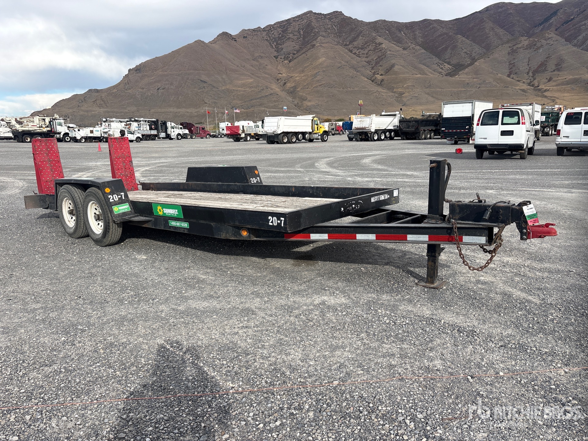 2005 Towmaster T-12P