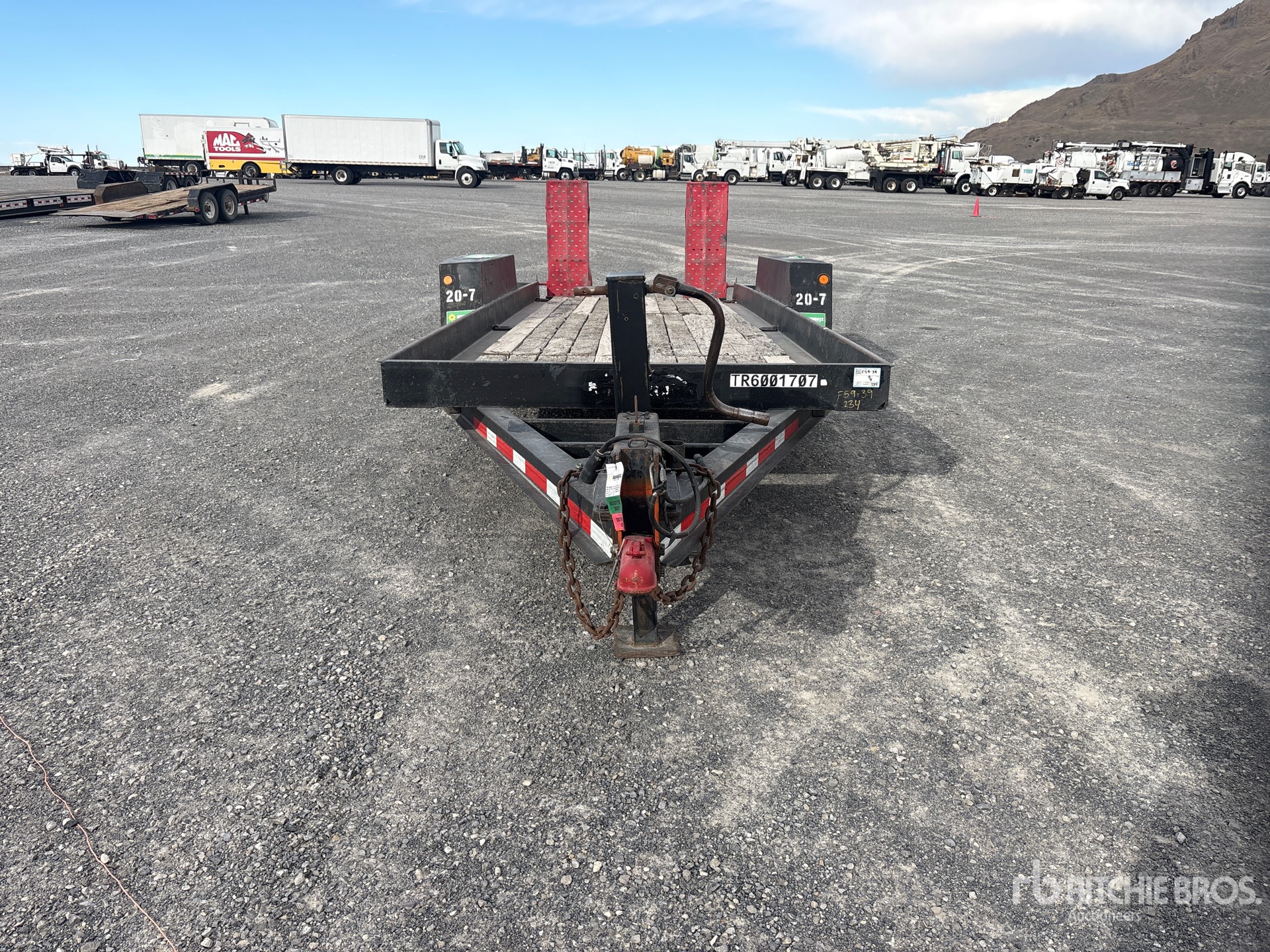 2005 Towmaster T-12P