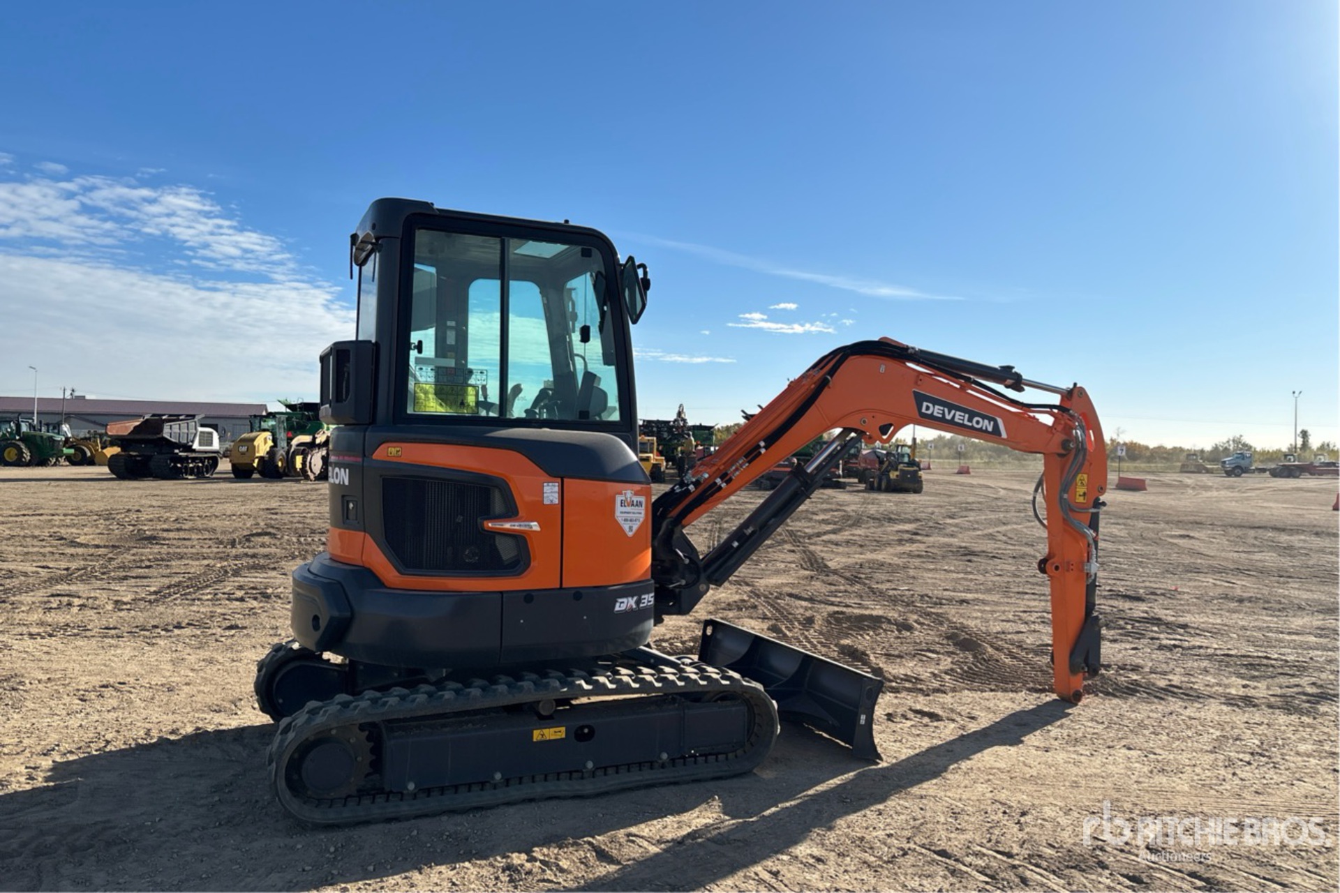 2023 Develon DX35Z-7