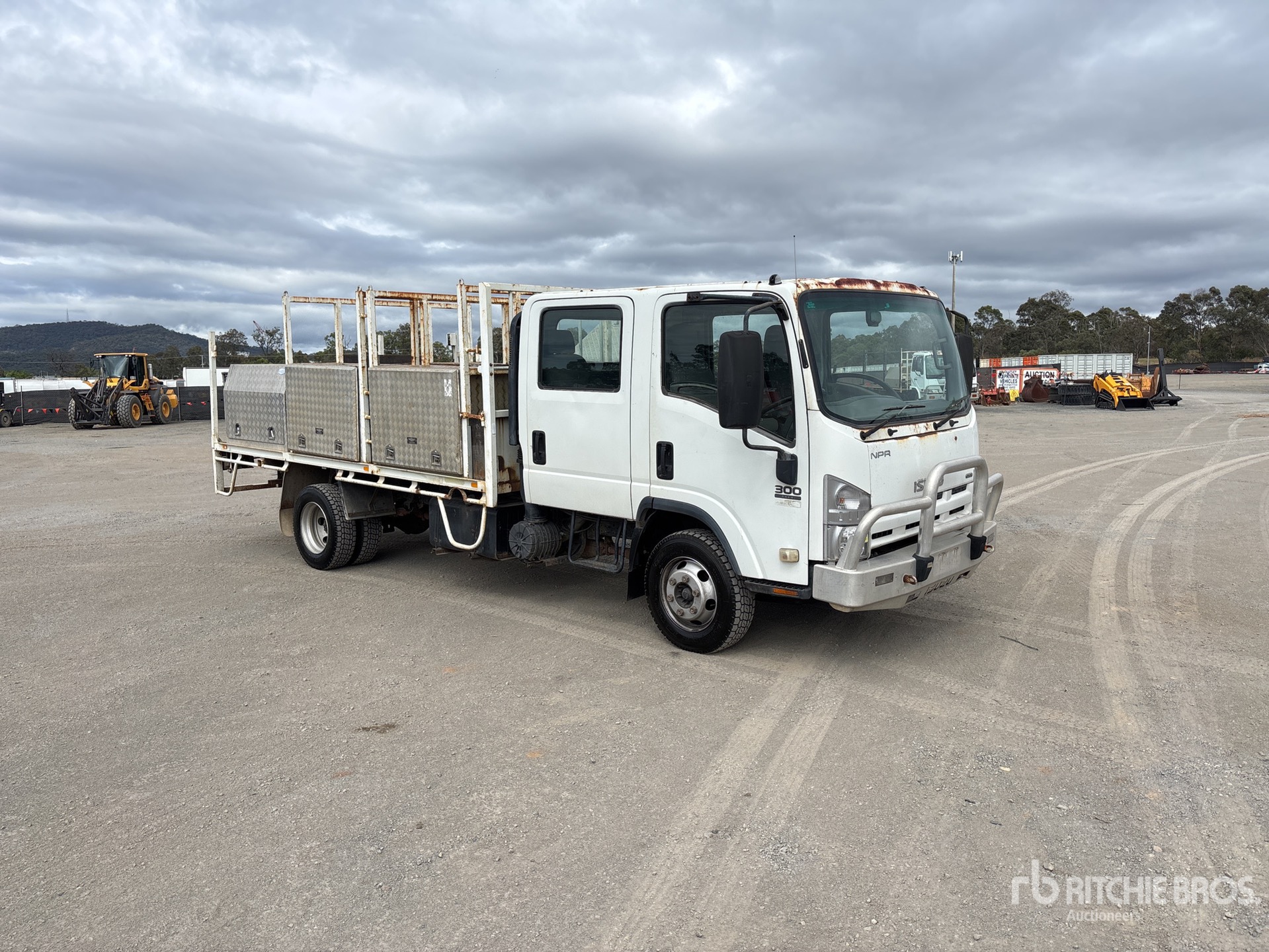 2008 Isuzu NPR300