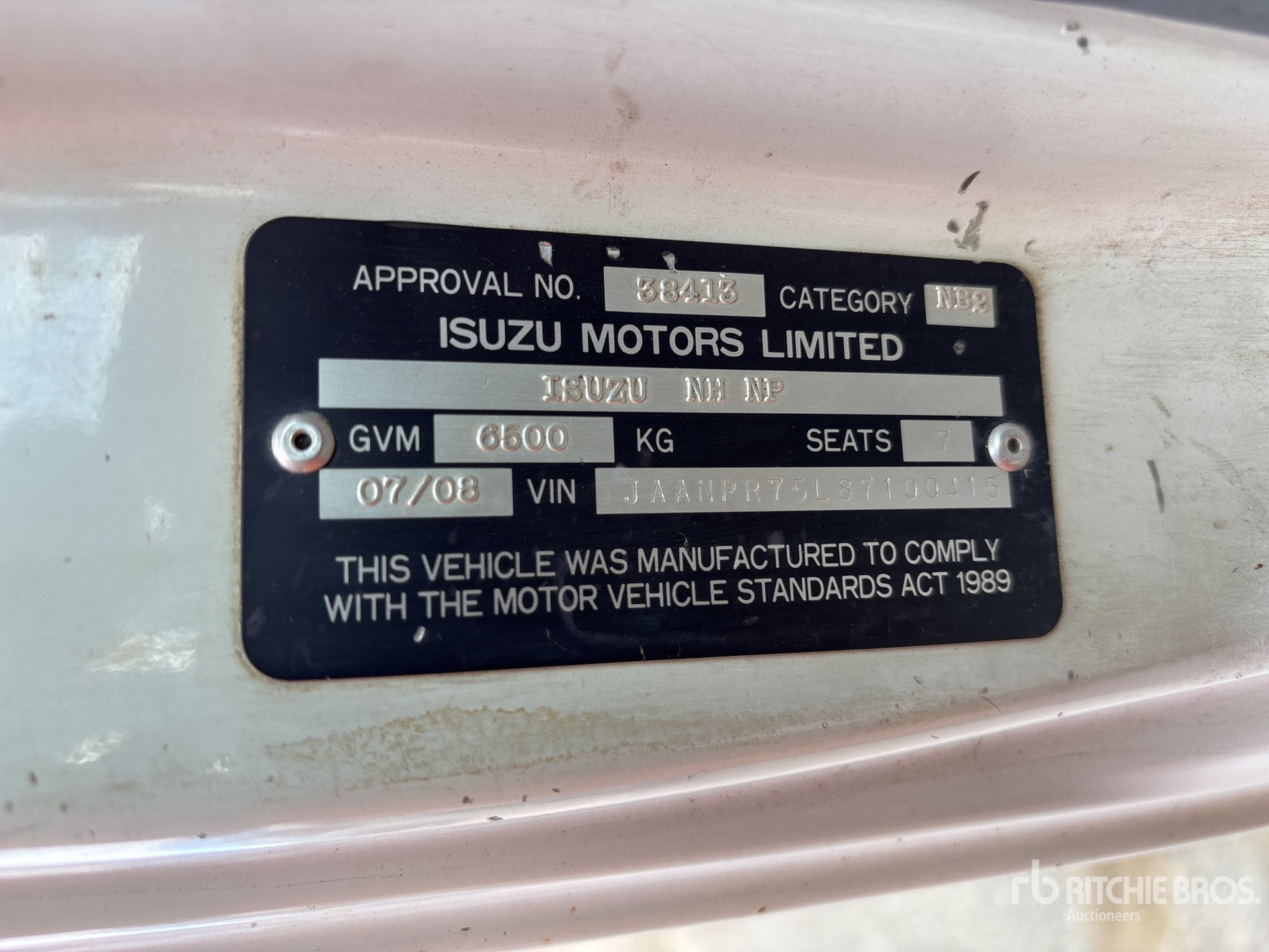 2008 Isuzu NPR300