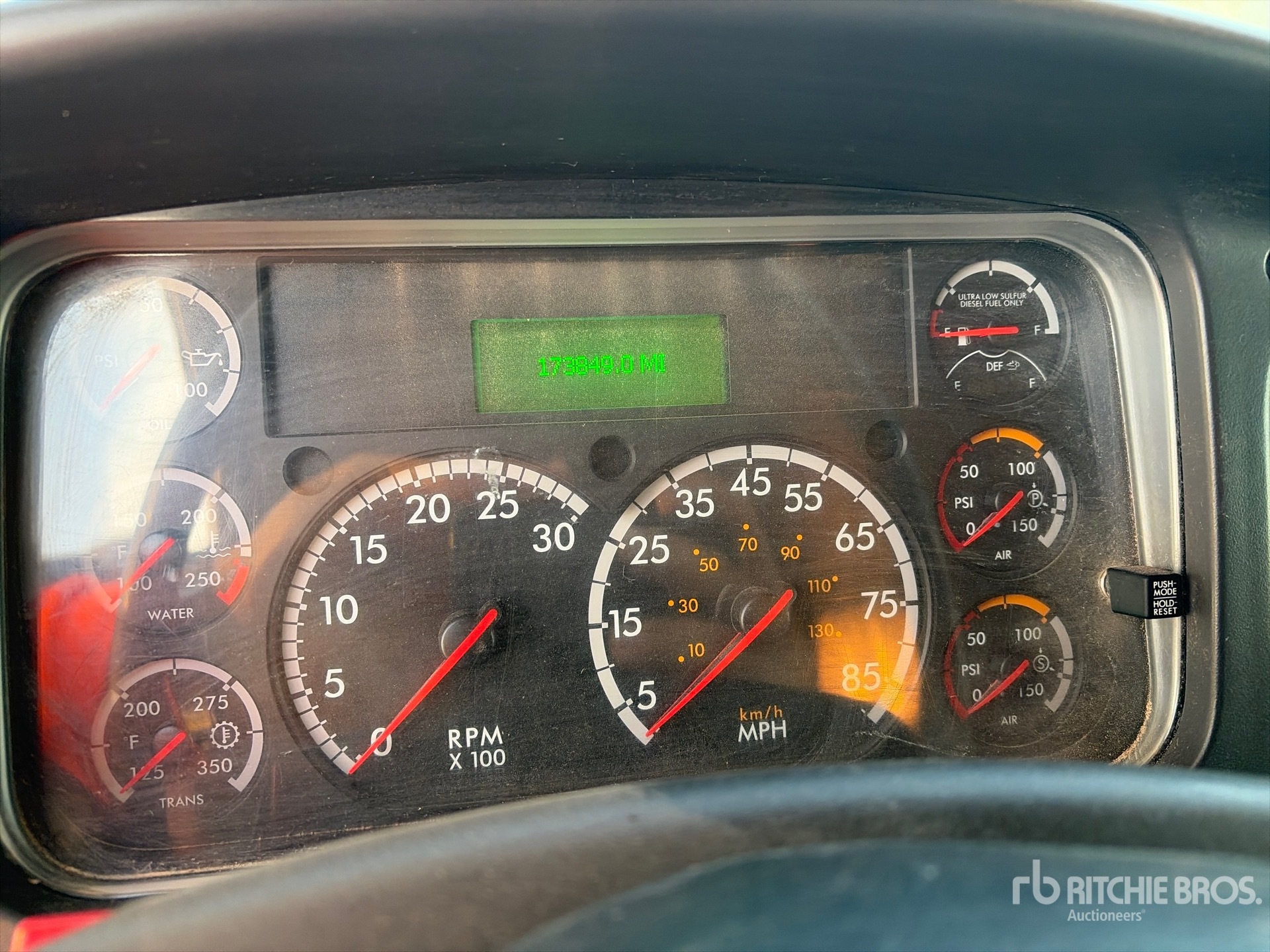 2016 Freightliner M2