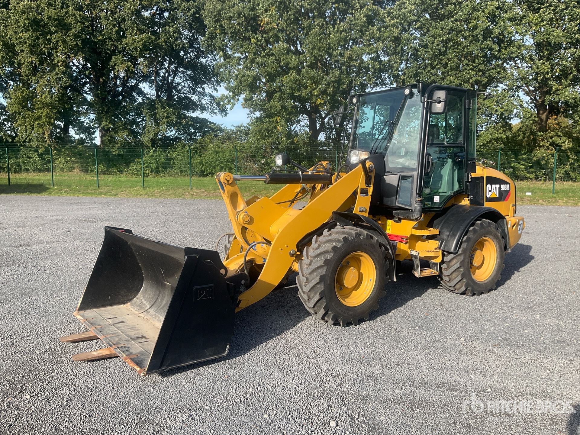 Photo of 2019 Caterpillar 908M