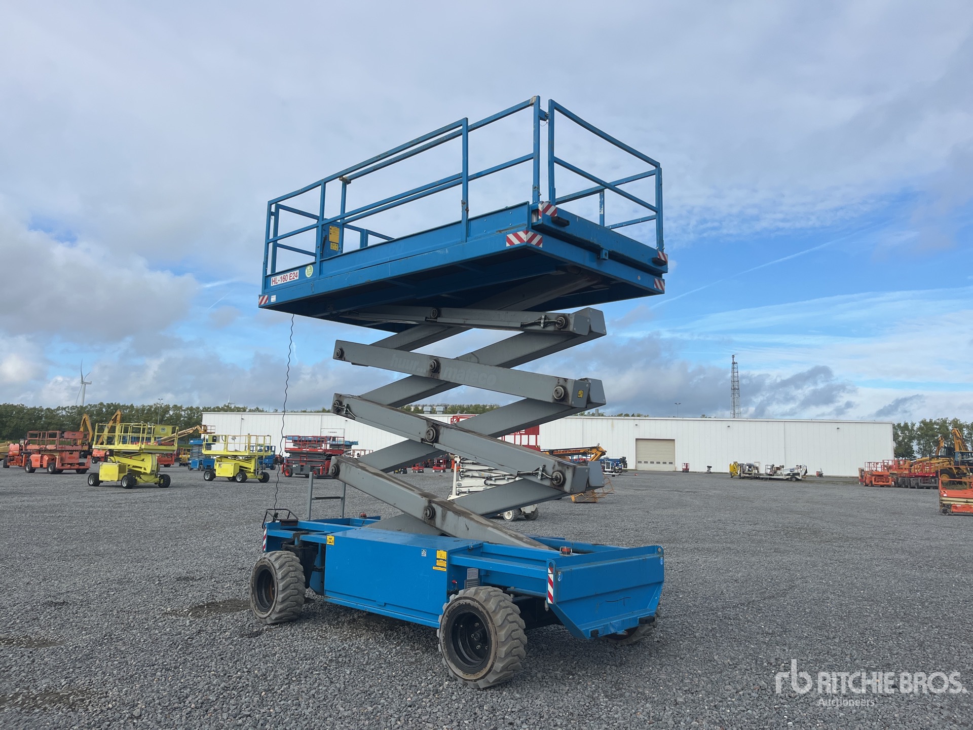 2017 Holland Lift HL-160 E24