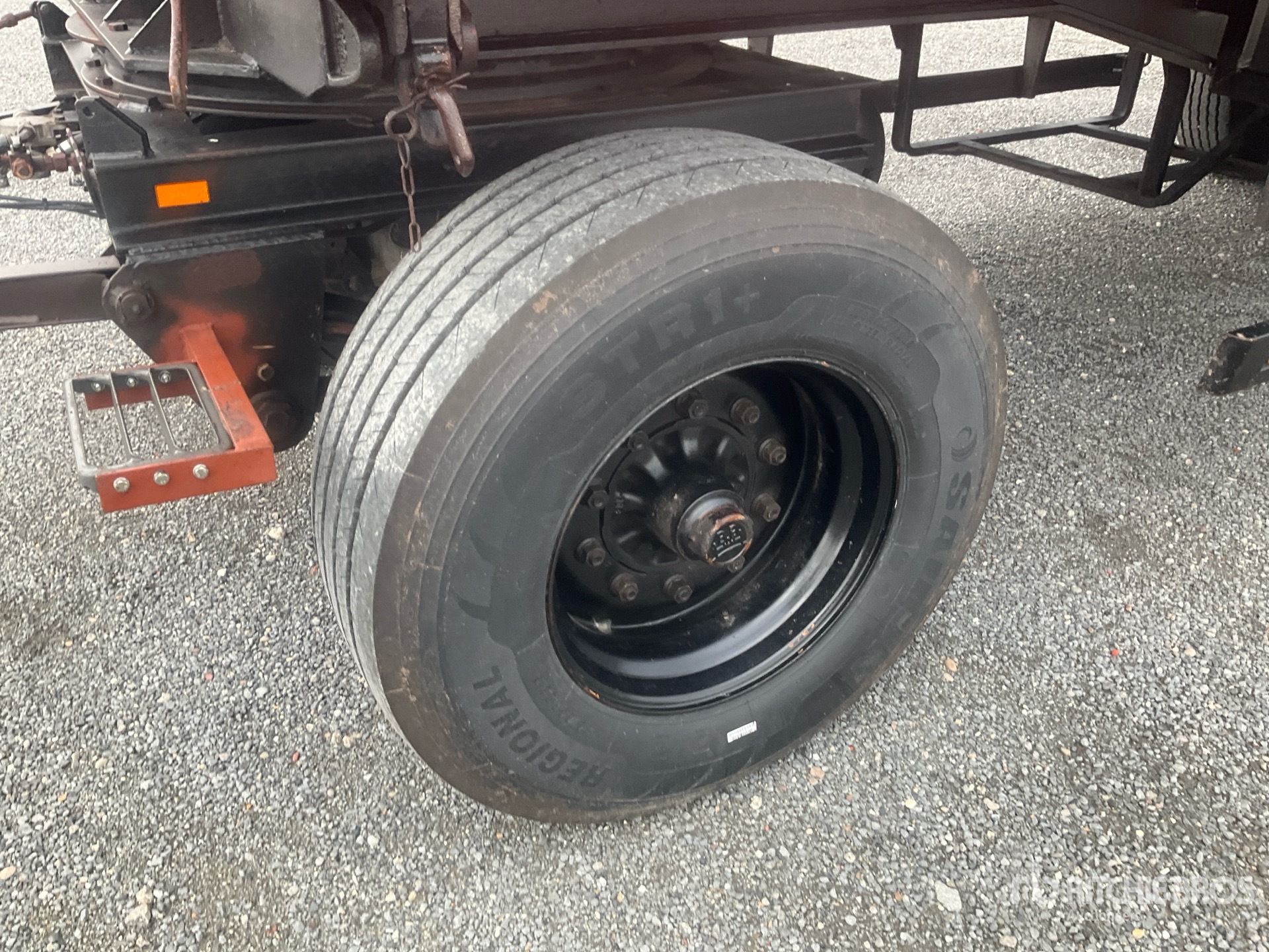 Menke 3-Way Dump Trailer