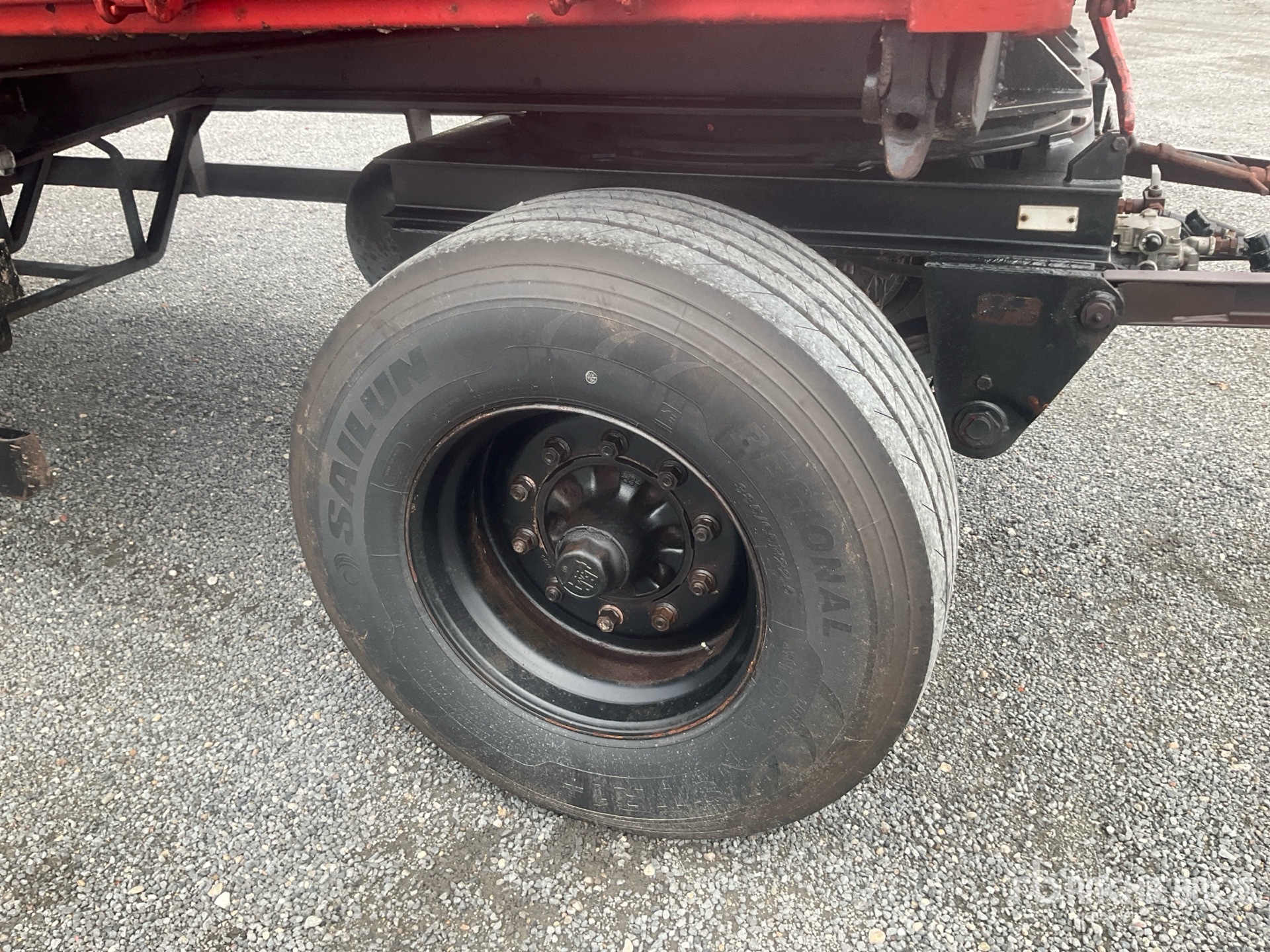Menke 3-Way Dump Trailer
