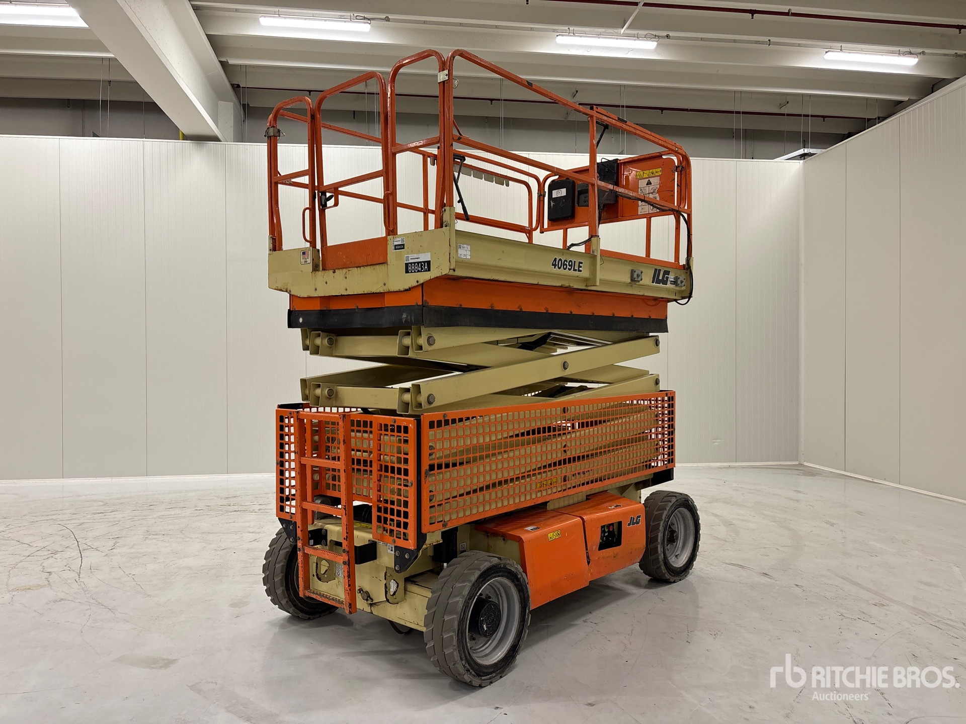 Photo of 2015 JLG 4069LE