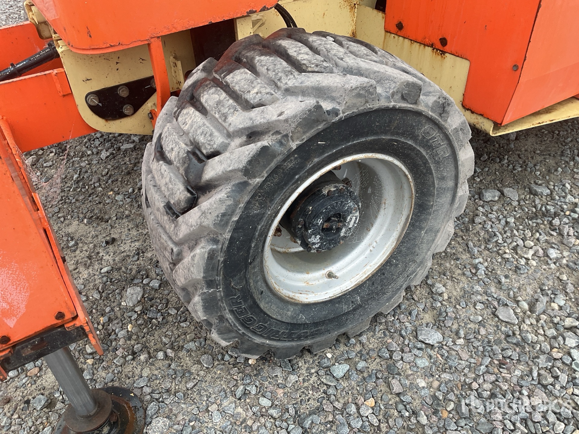 2015 JLG 4394RT