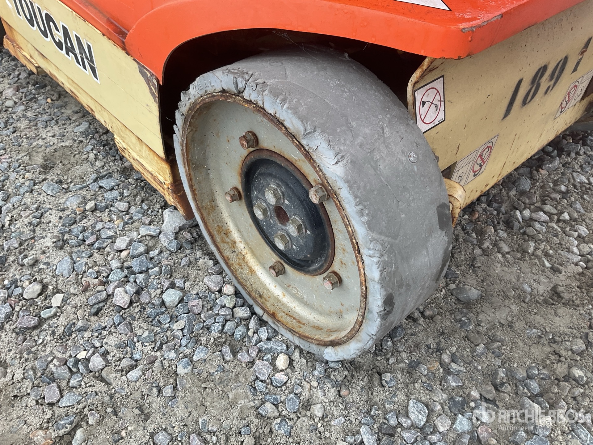 2012 JLG TOUCAN 8E