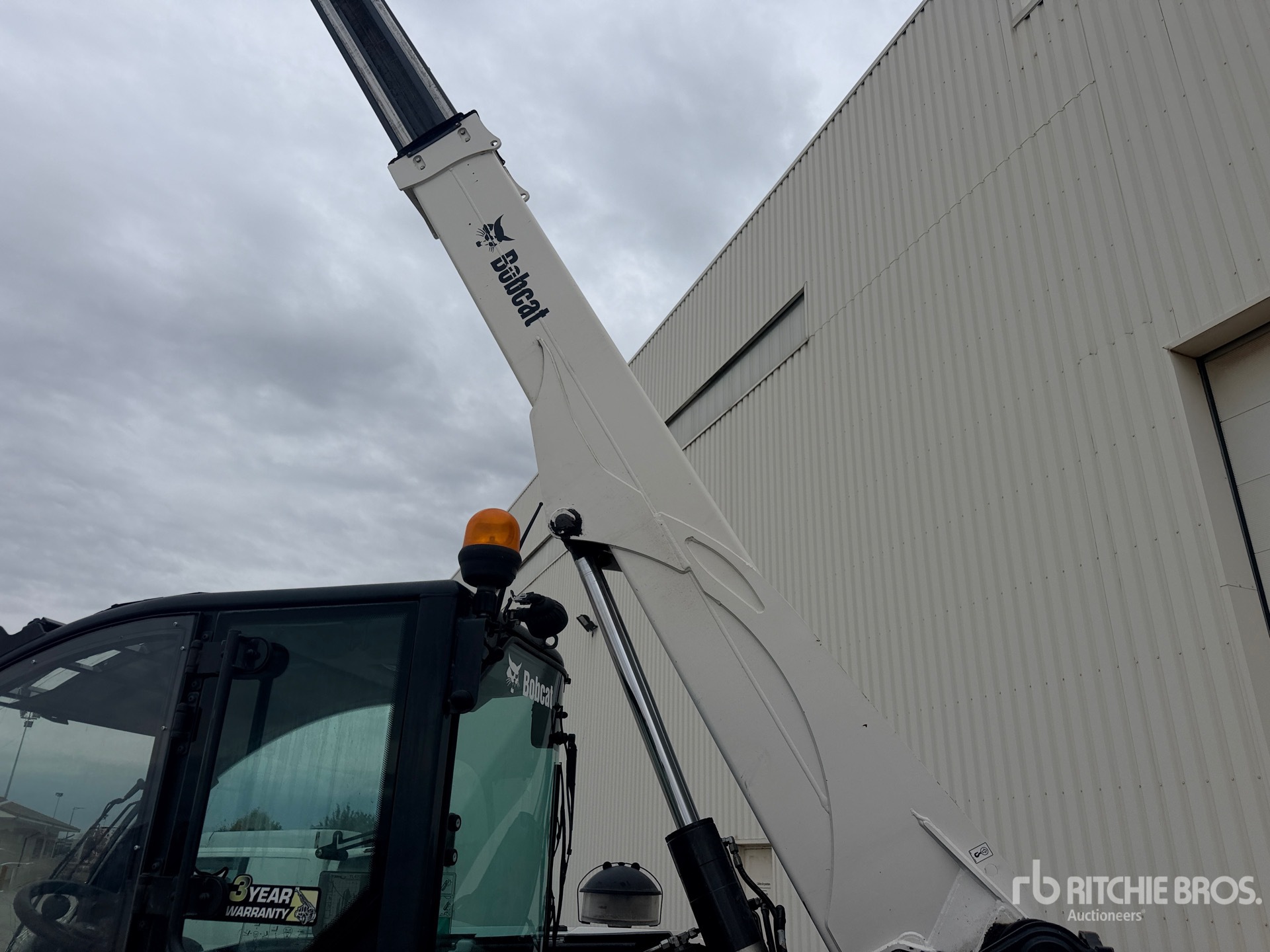 2016 Bobcat TL470XHF