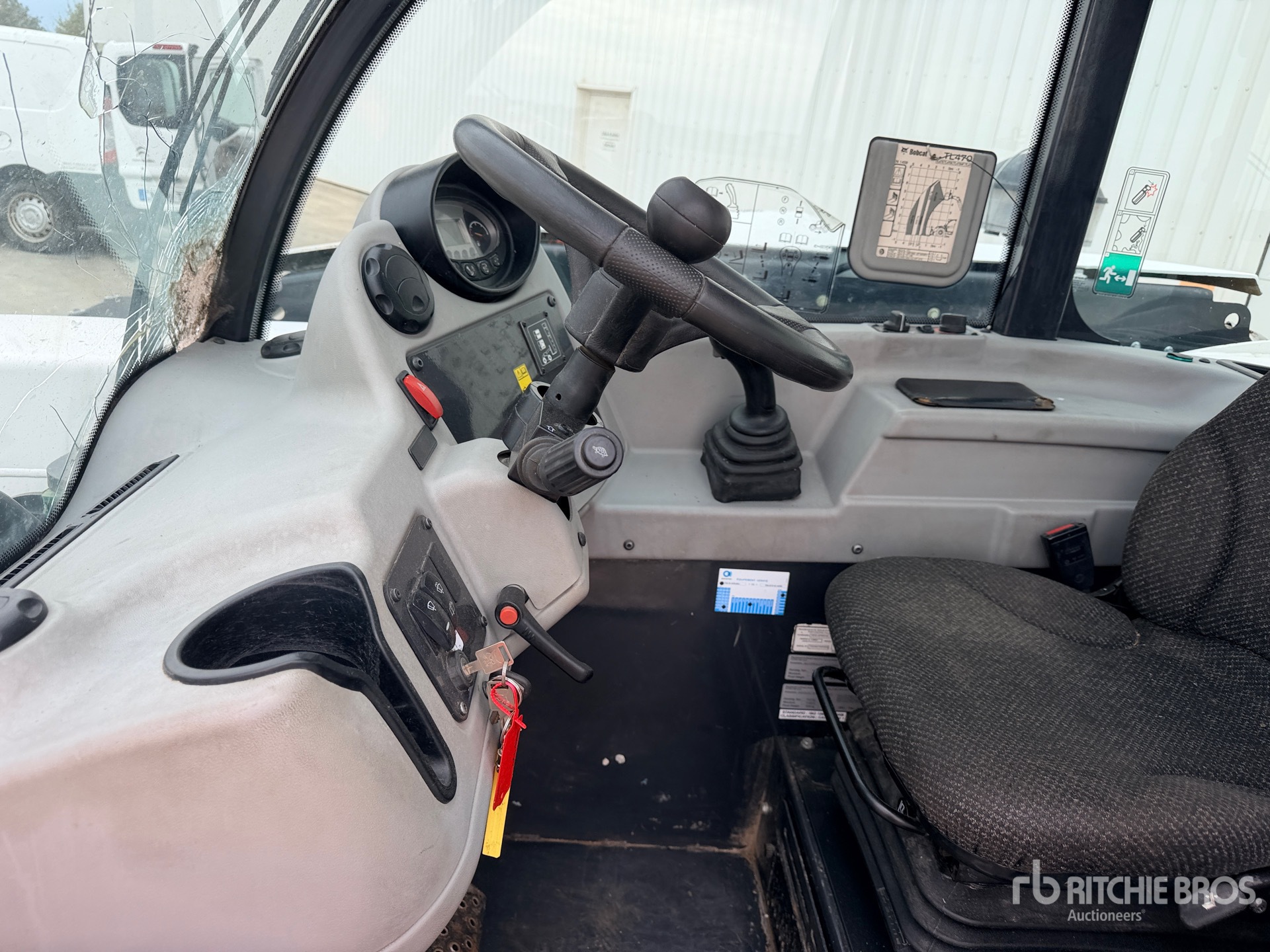 2016 Bobcat TL470XHF