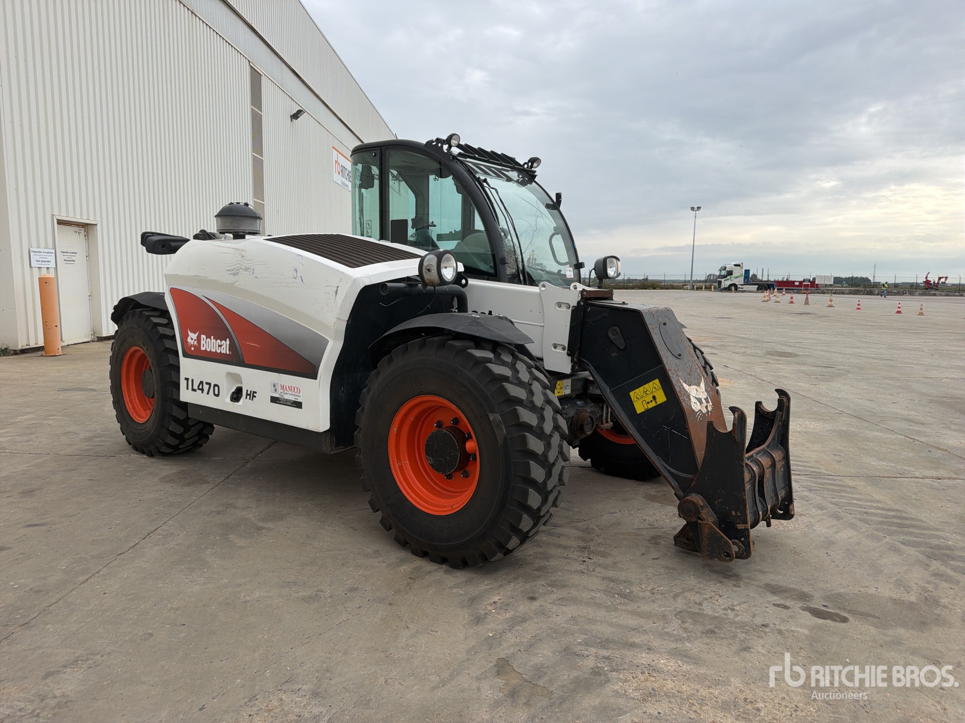 2016 Bobcat TL470XHF