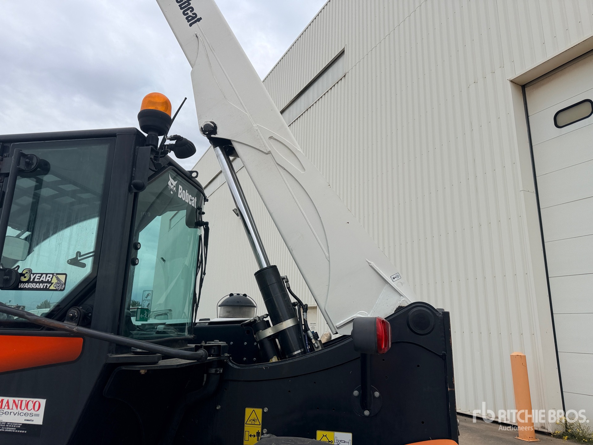 2016 Bobcat TL470XHF