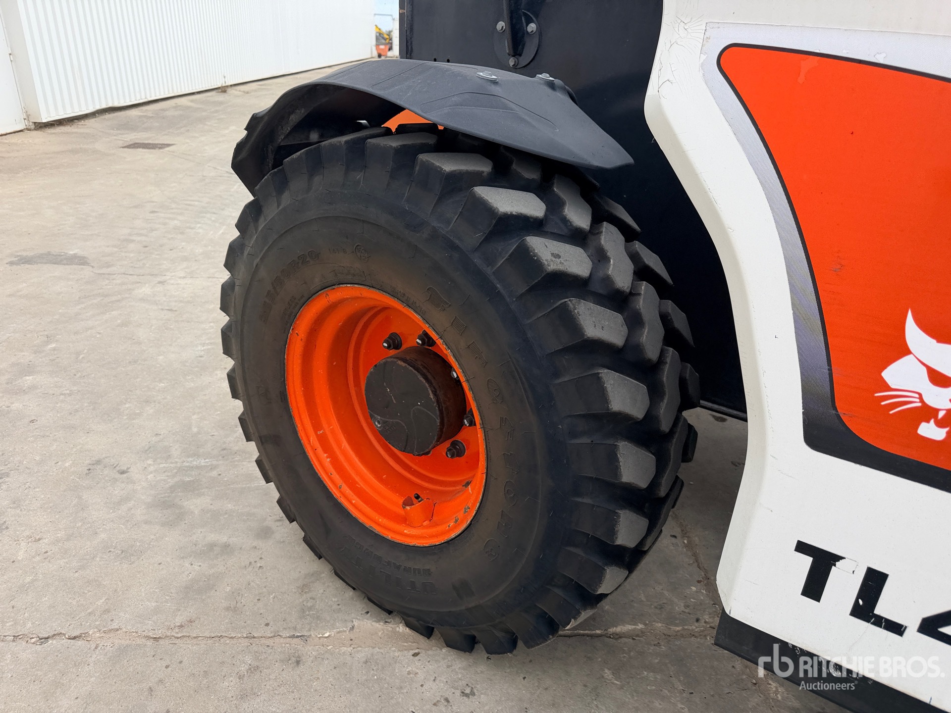 2016 Bobcat TL470XHF