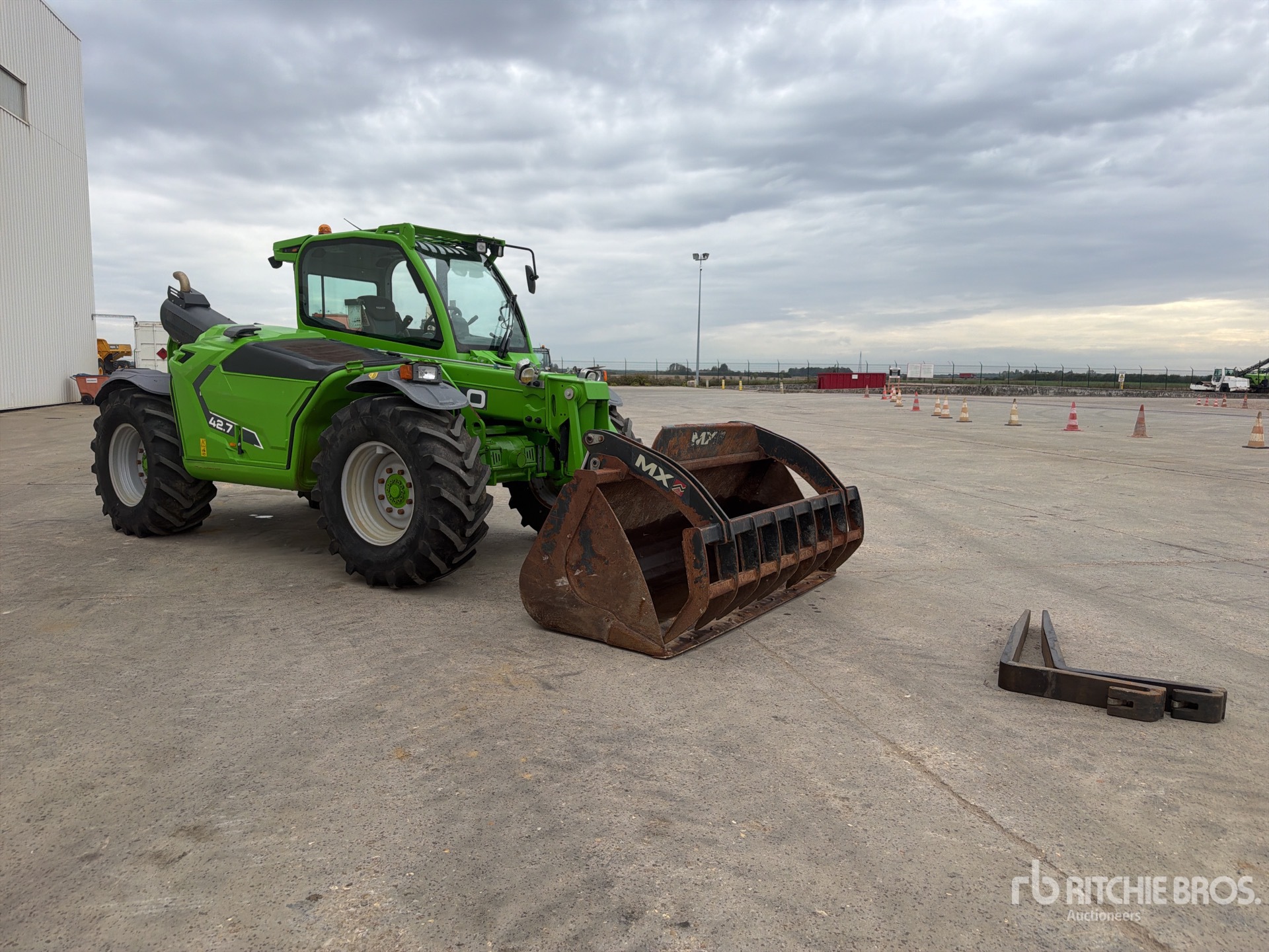 2023 Merlo TF 42.7 CS-145