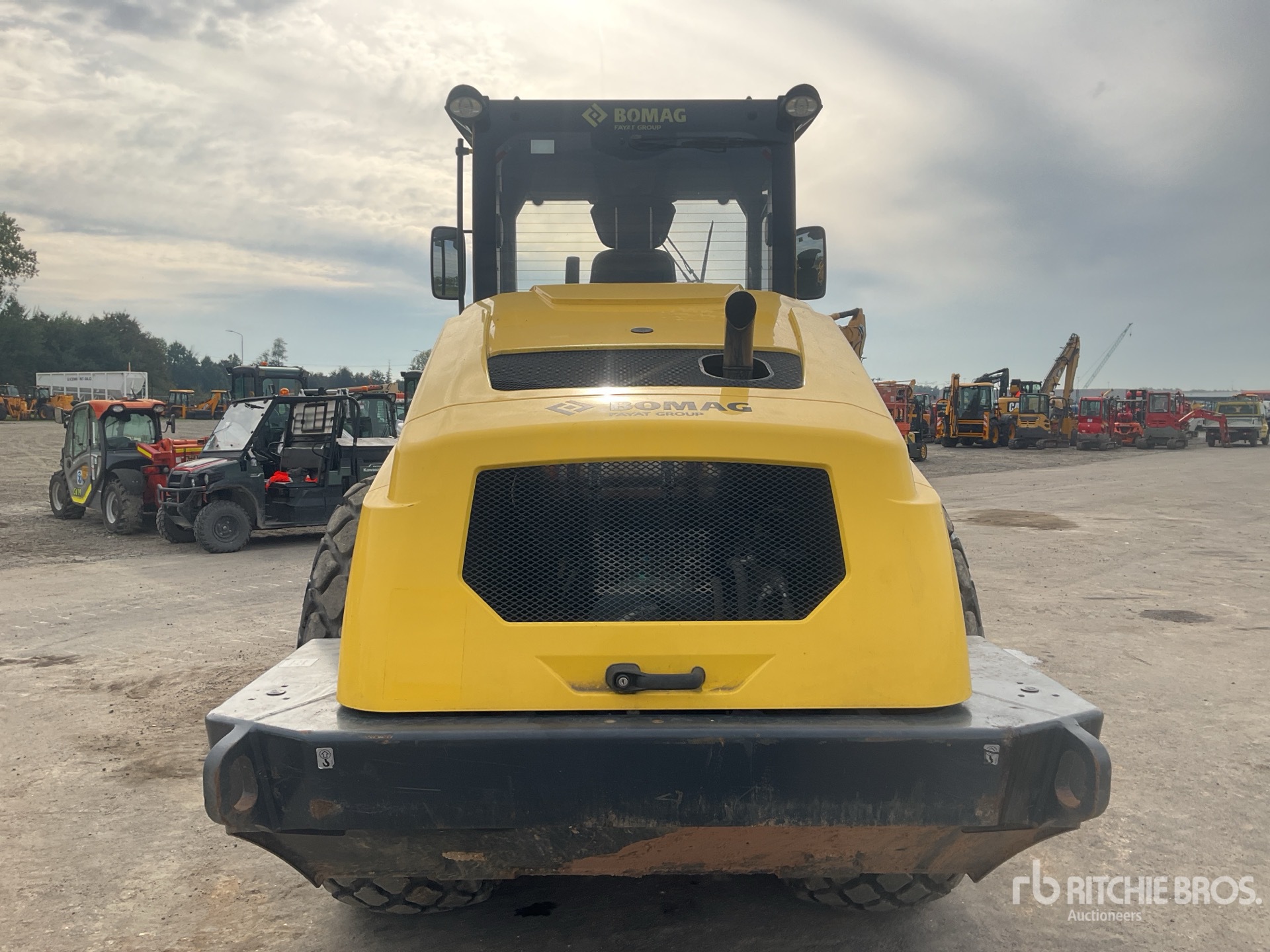 2019 Bomag BW211D-5