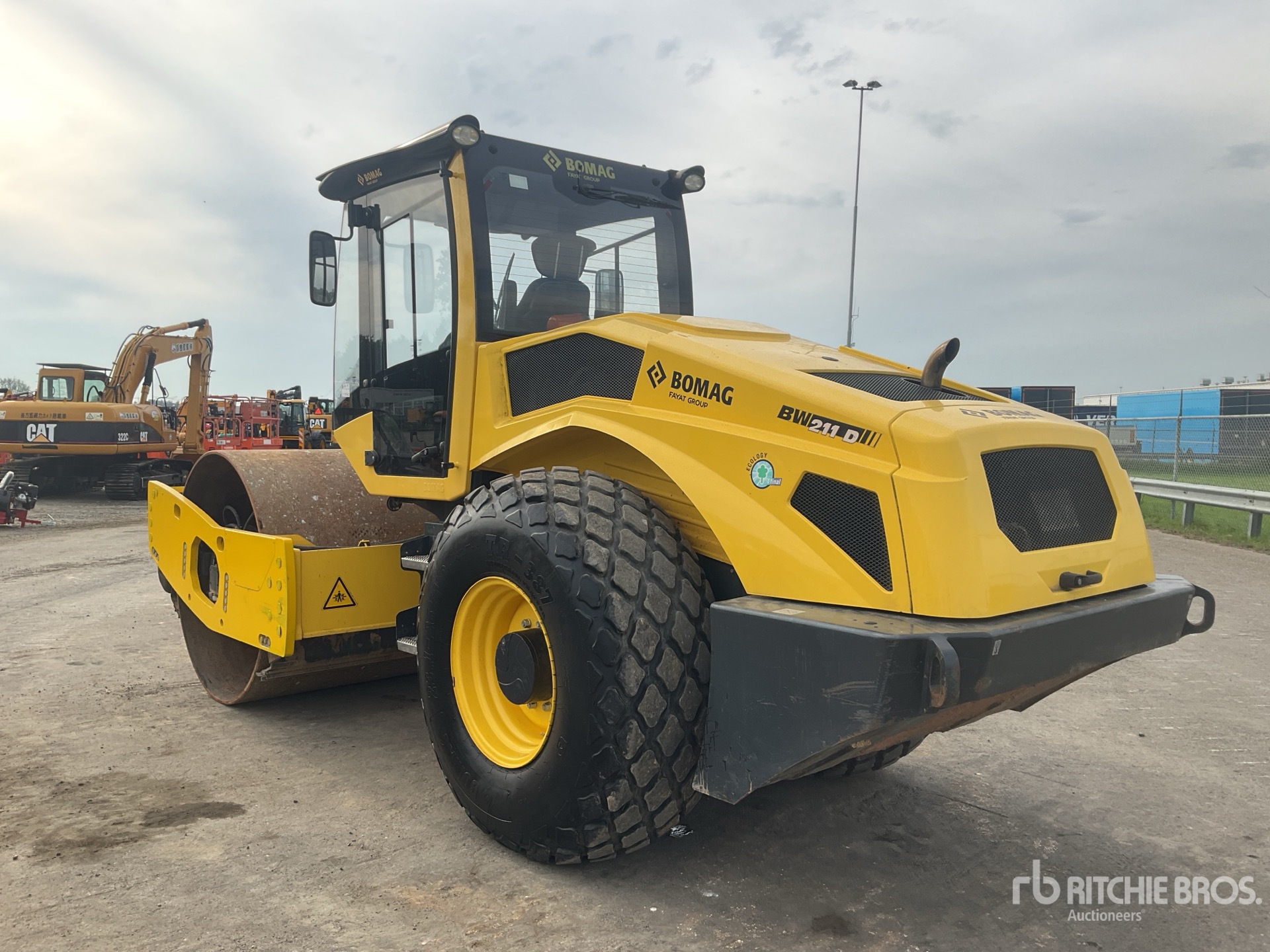2019 Bomag BW211D-5