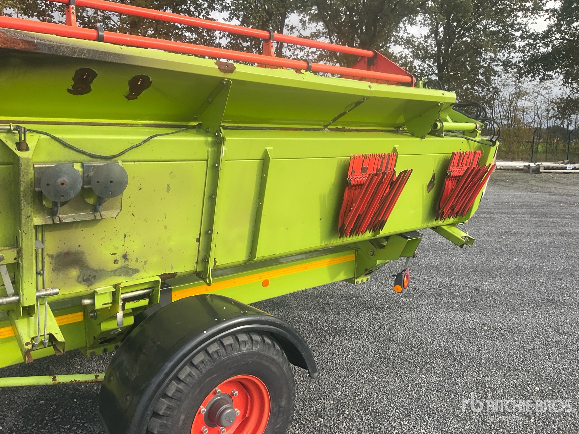 2013 Claas V900