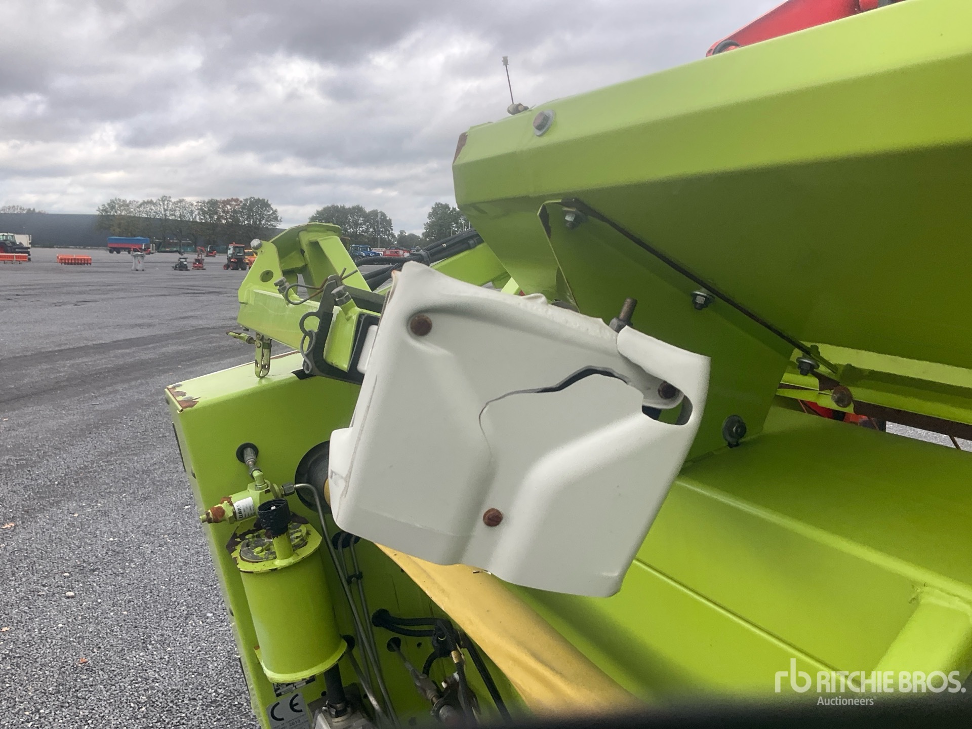 2013 Claas V900