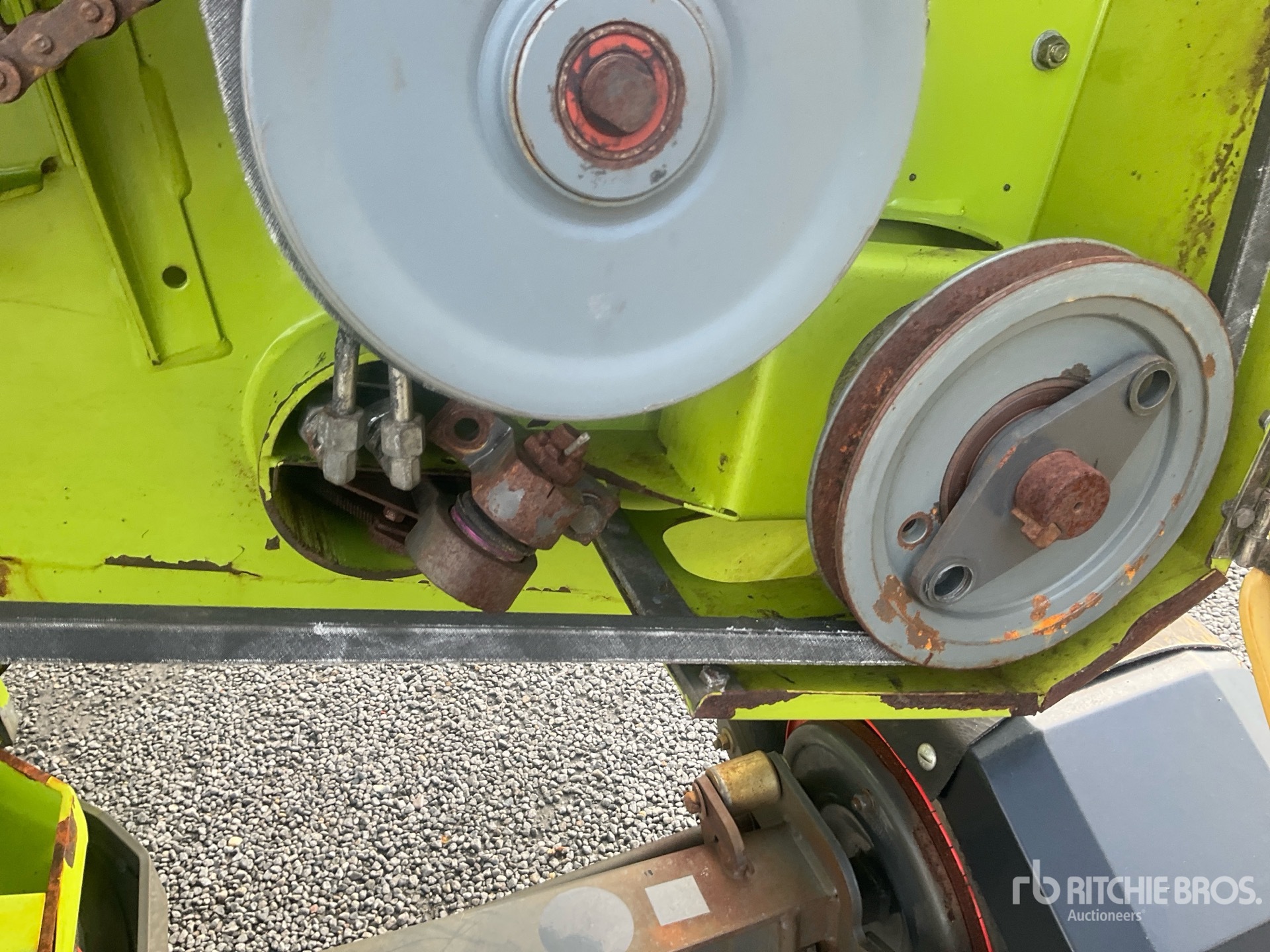 2013 Claas V900