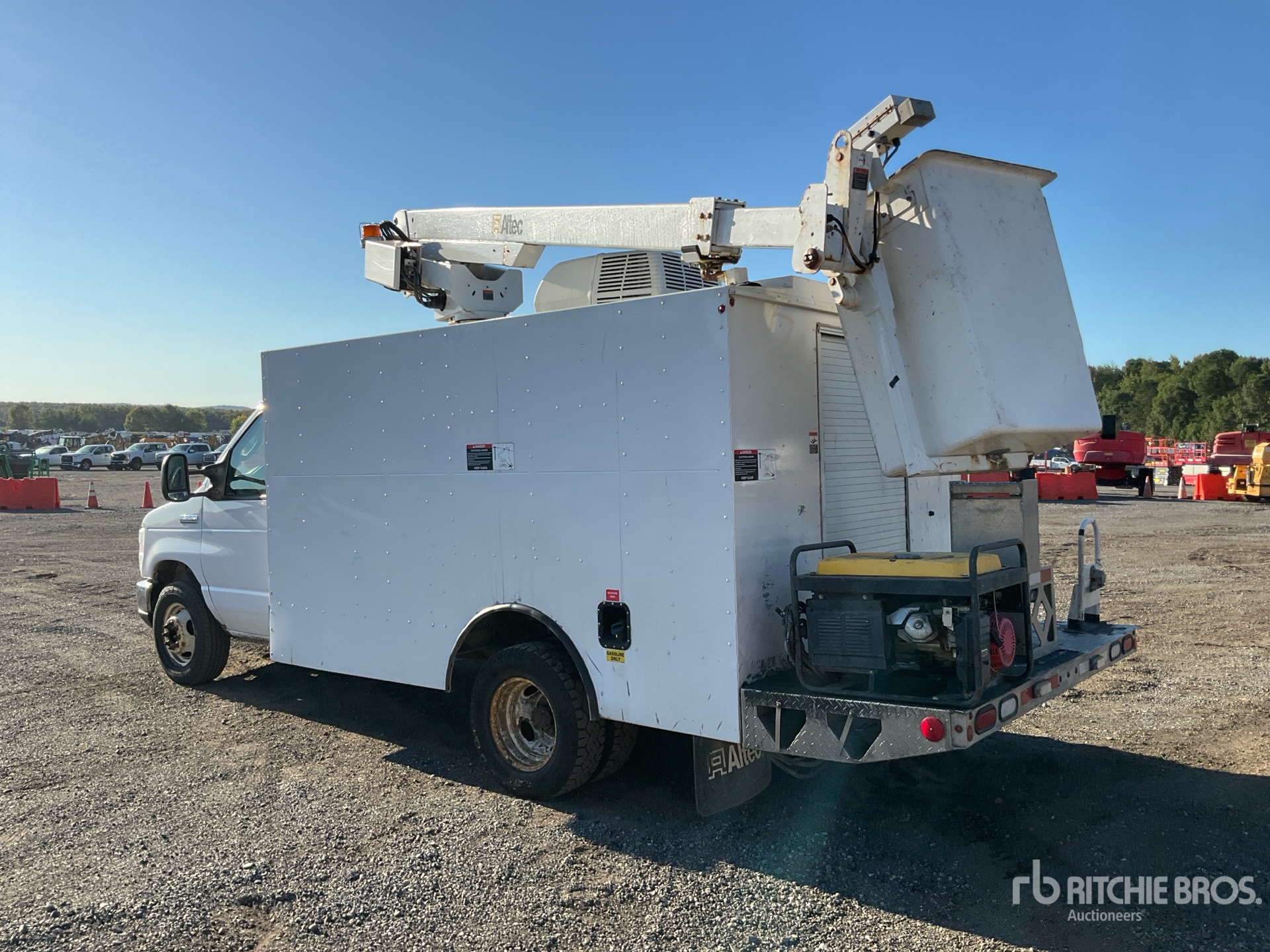 2018 Ford E-350