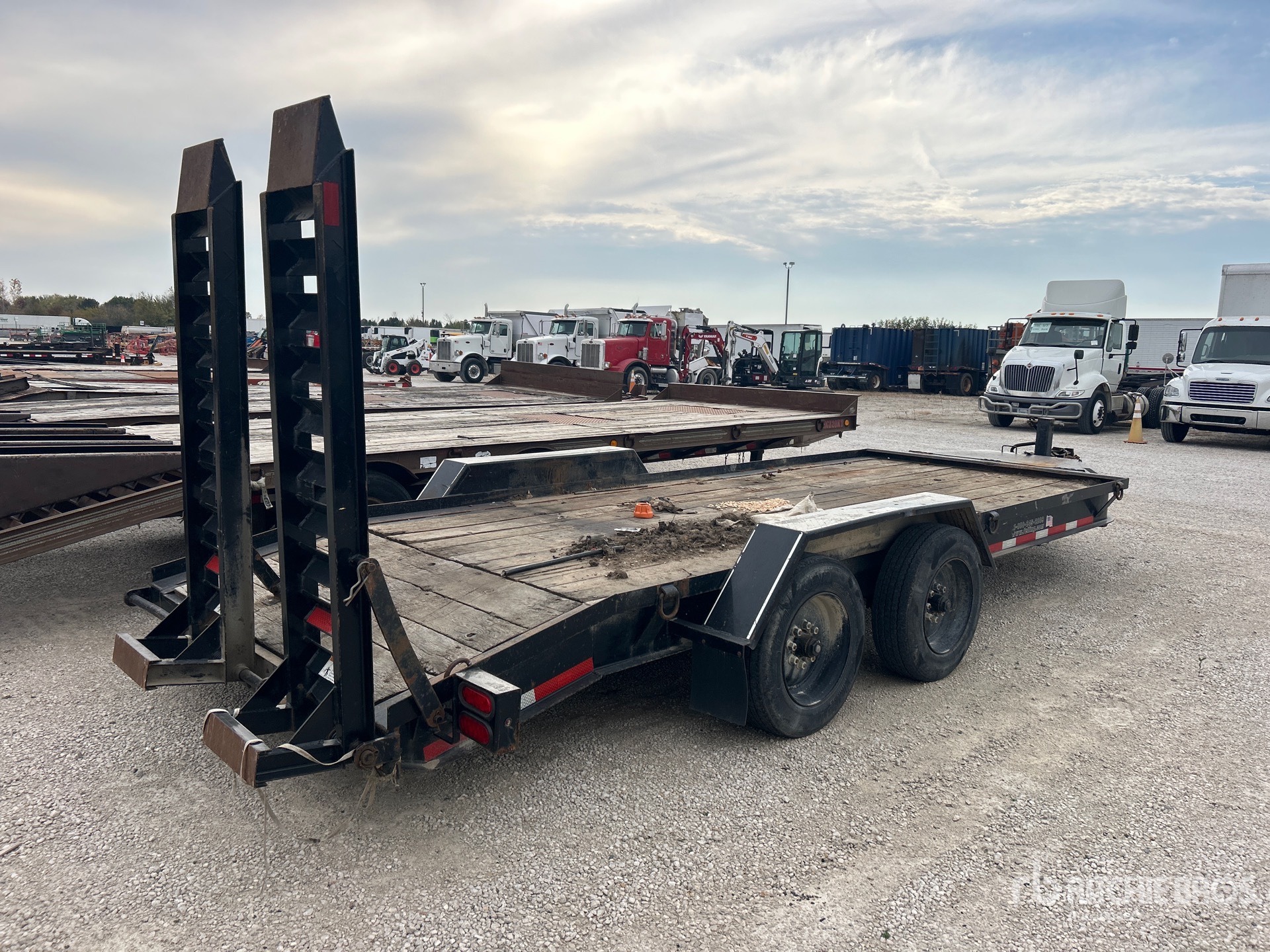 2015 Felling Trailers, Inc. 25 ft T/A