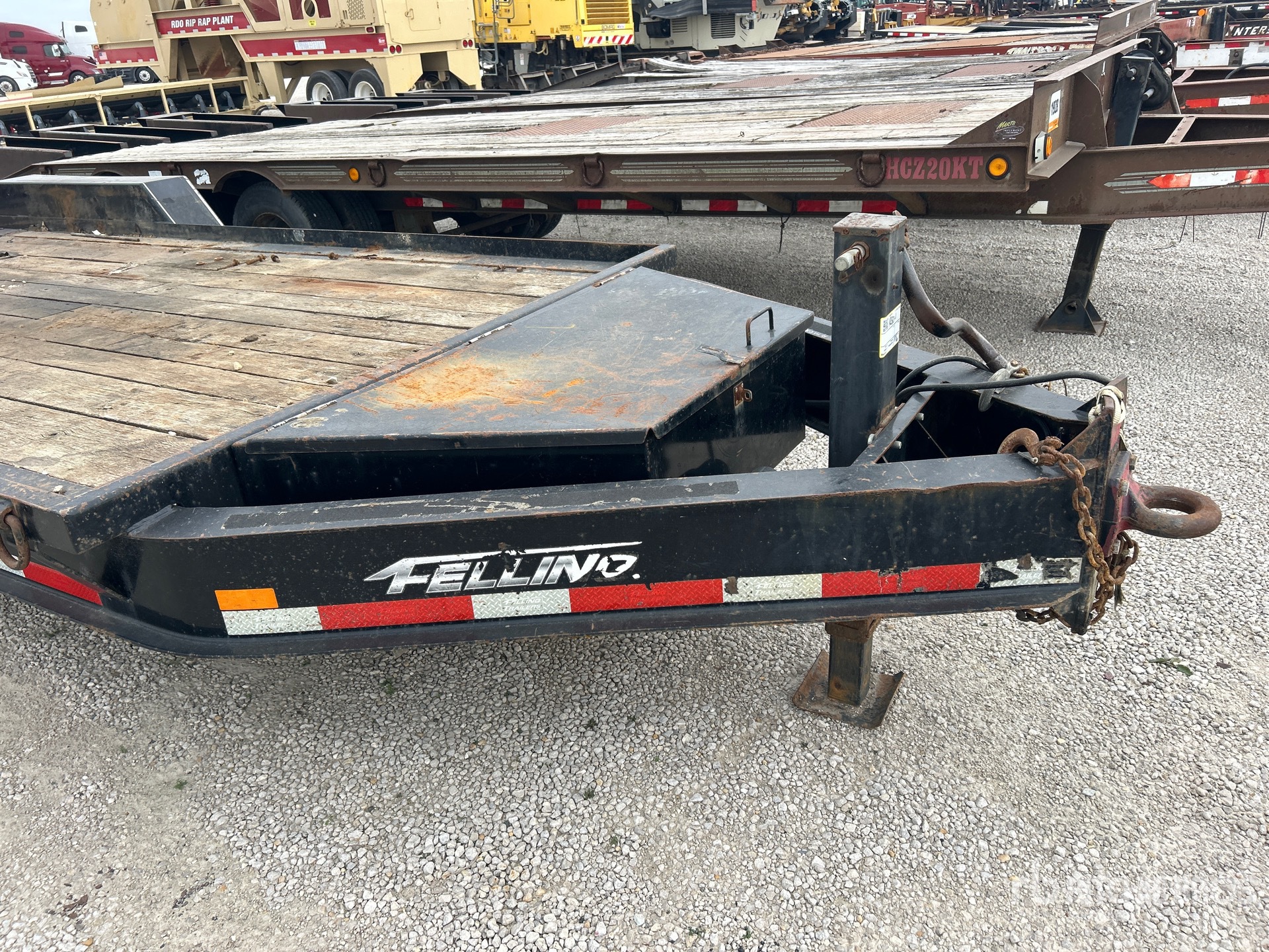 2015 Felling Trailers, Inc. 25 ft T/A