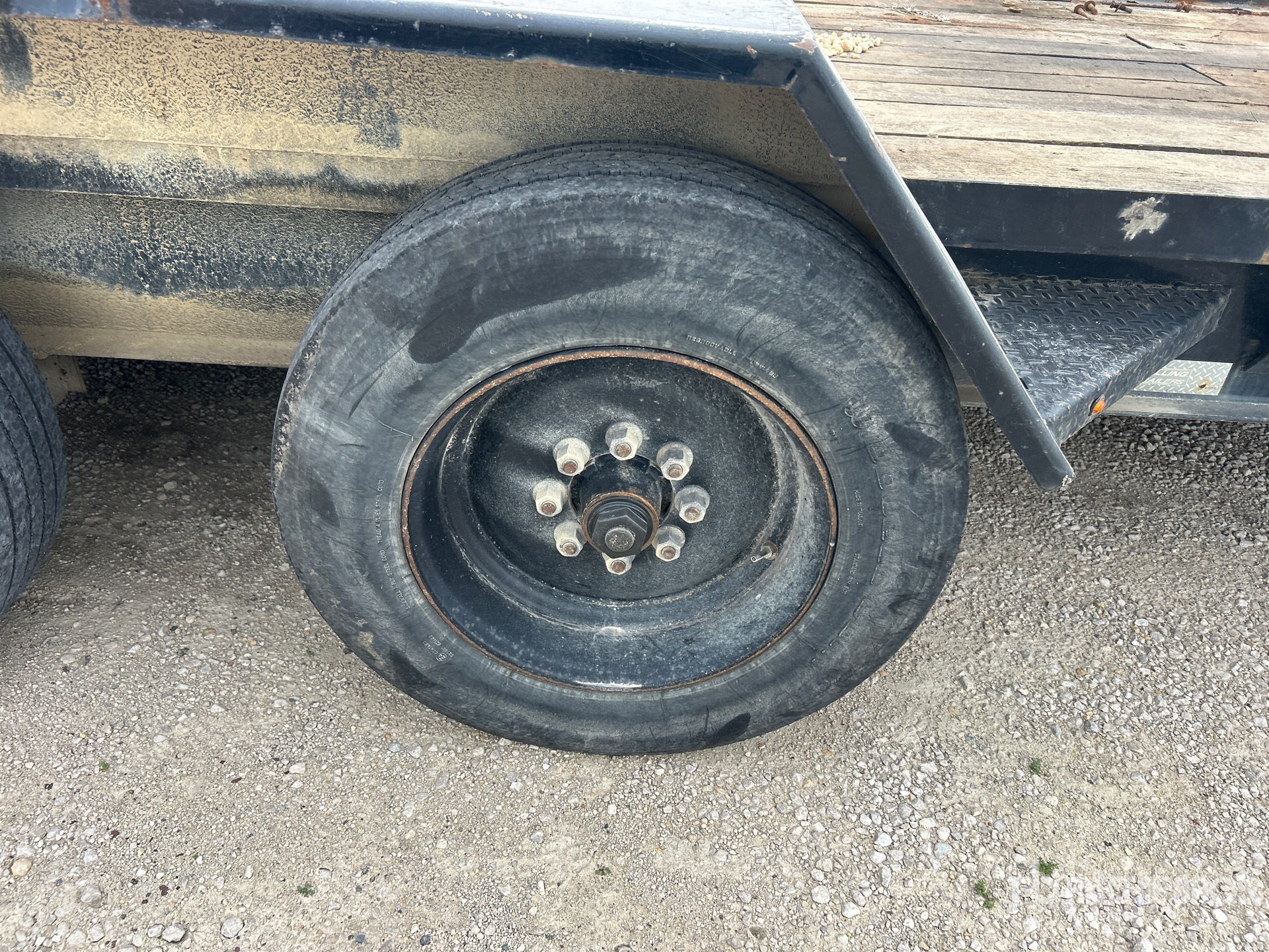 2015 Felling Trailers, Inc. 25 ft T/A