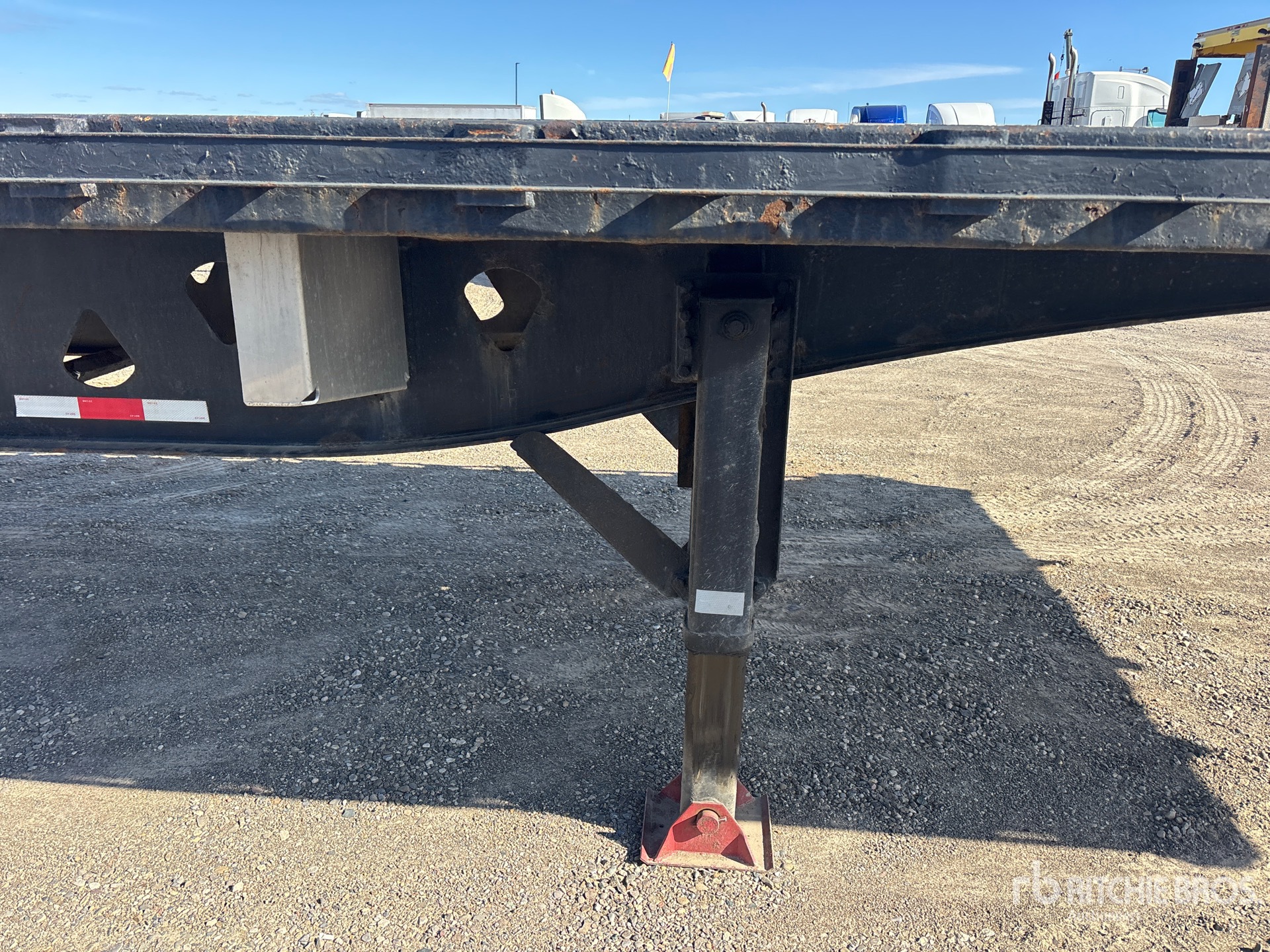 2005 Manac 48 FT T/A