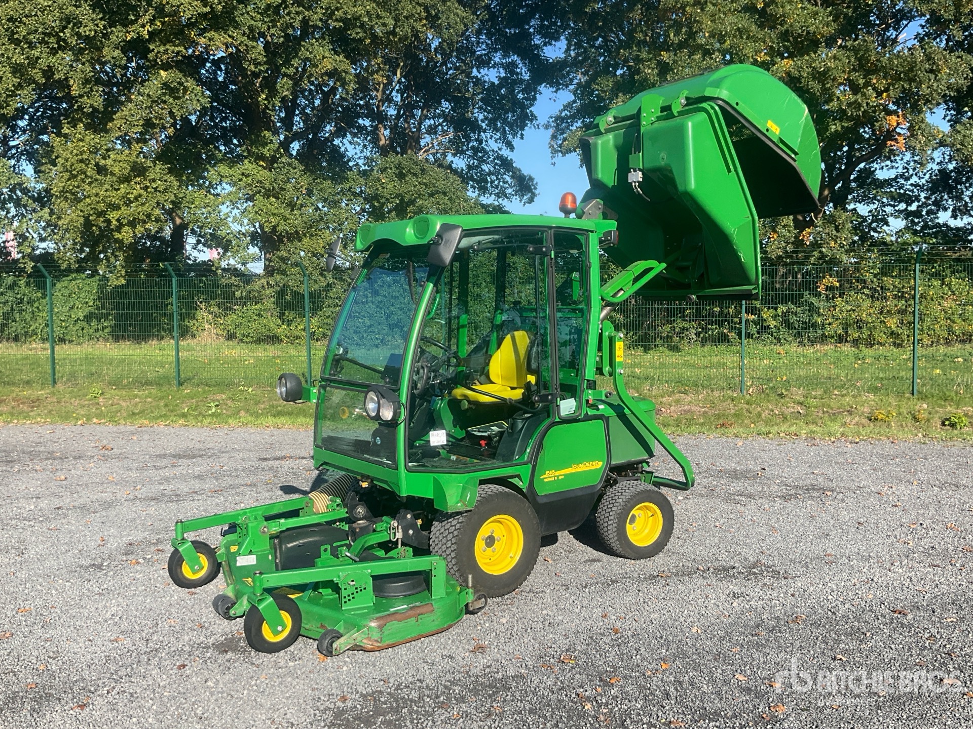 2013 John Deere F 1565