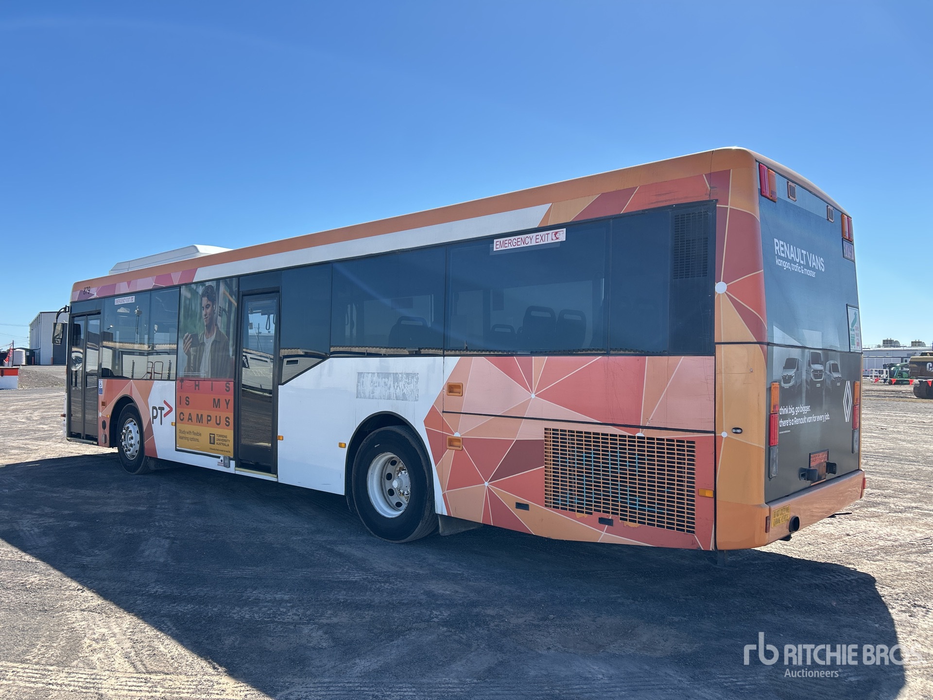 2004 Scania L94UB