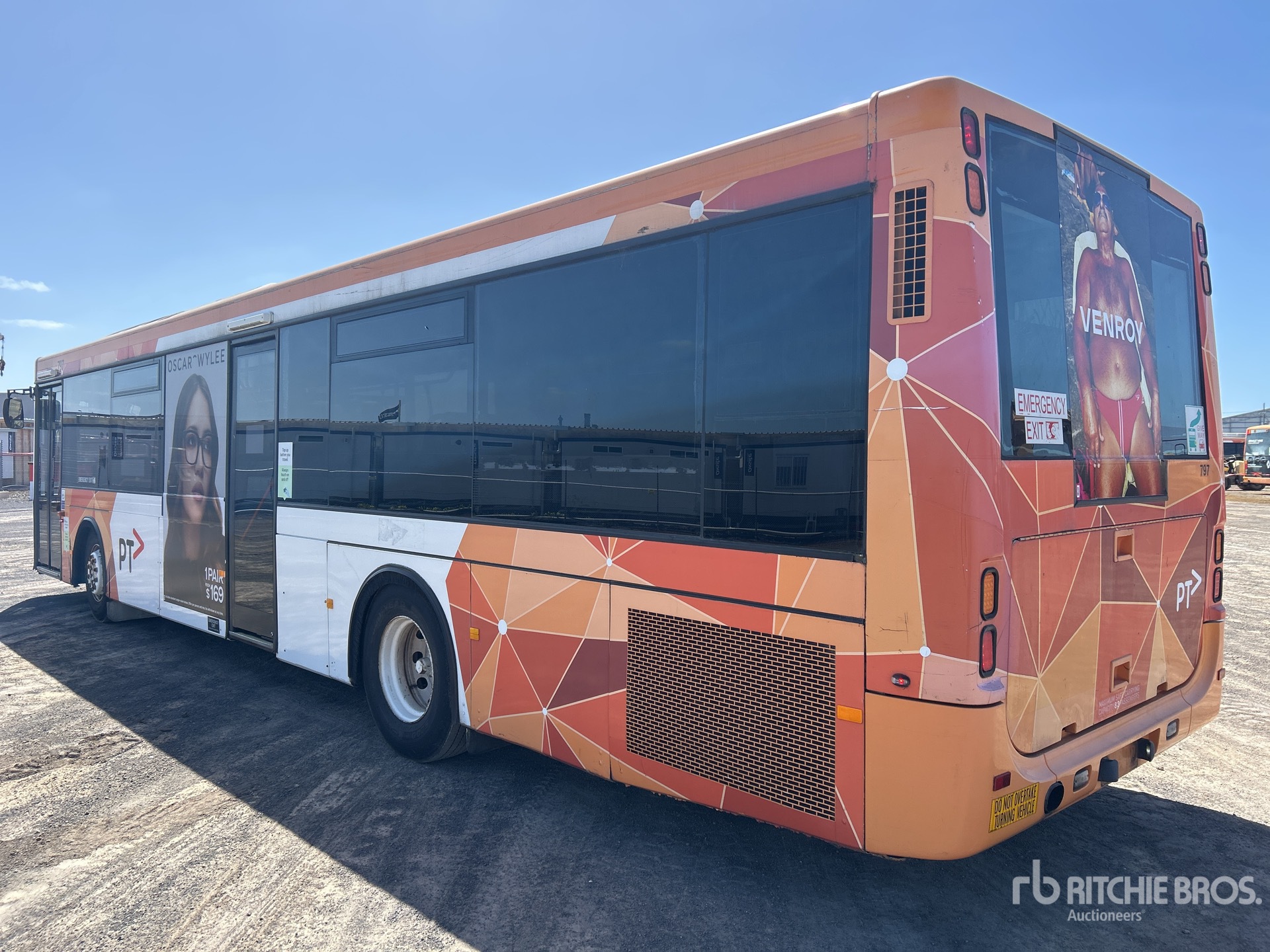 2004 Scania L94UB