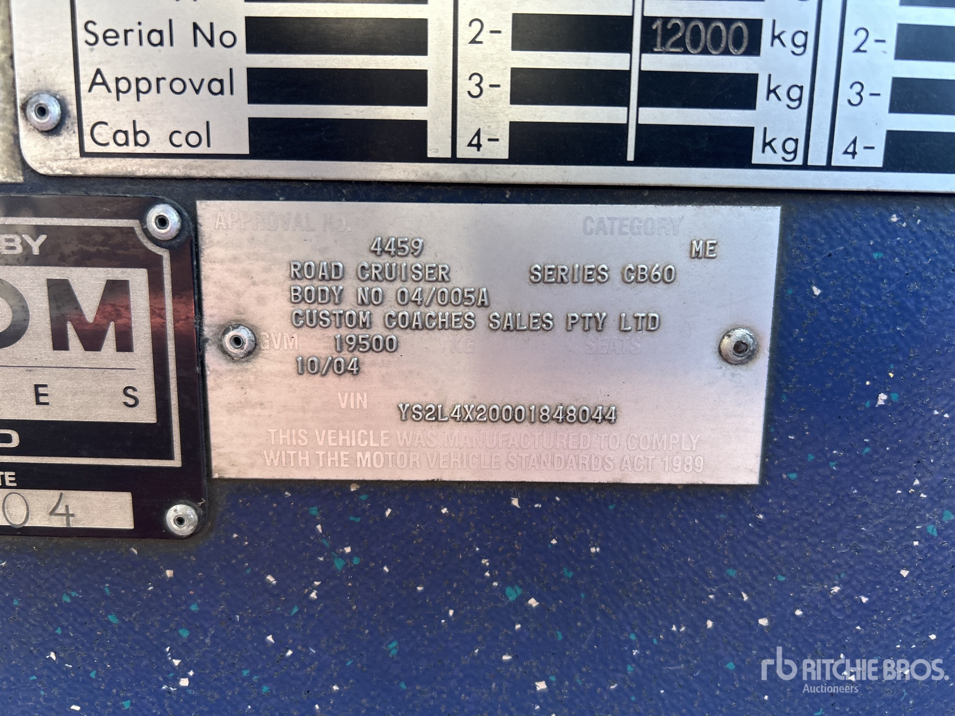2004 Scania L94UB